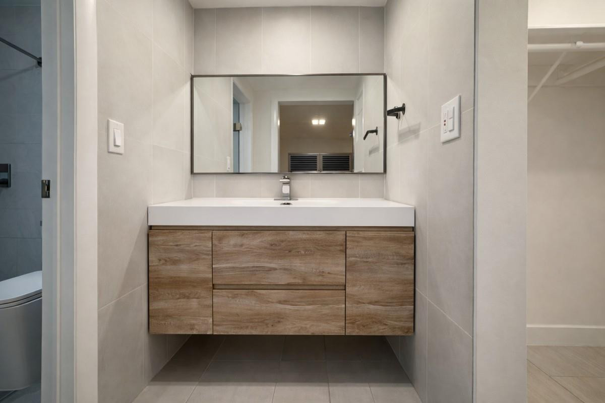 Hollywood Ridge Farms - Residential Lease