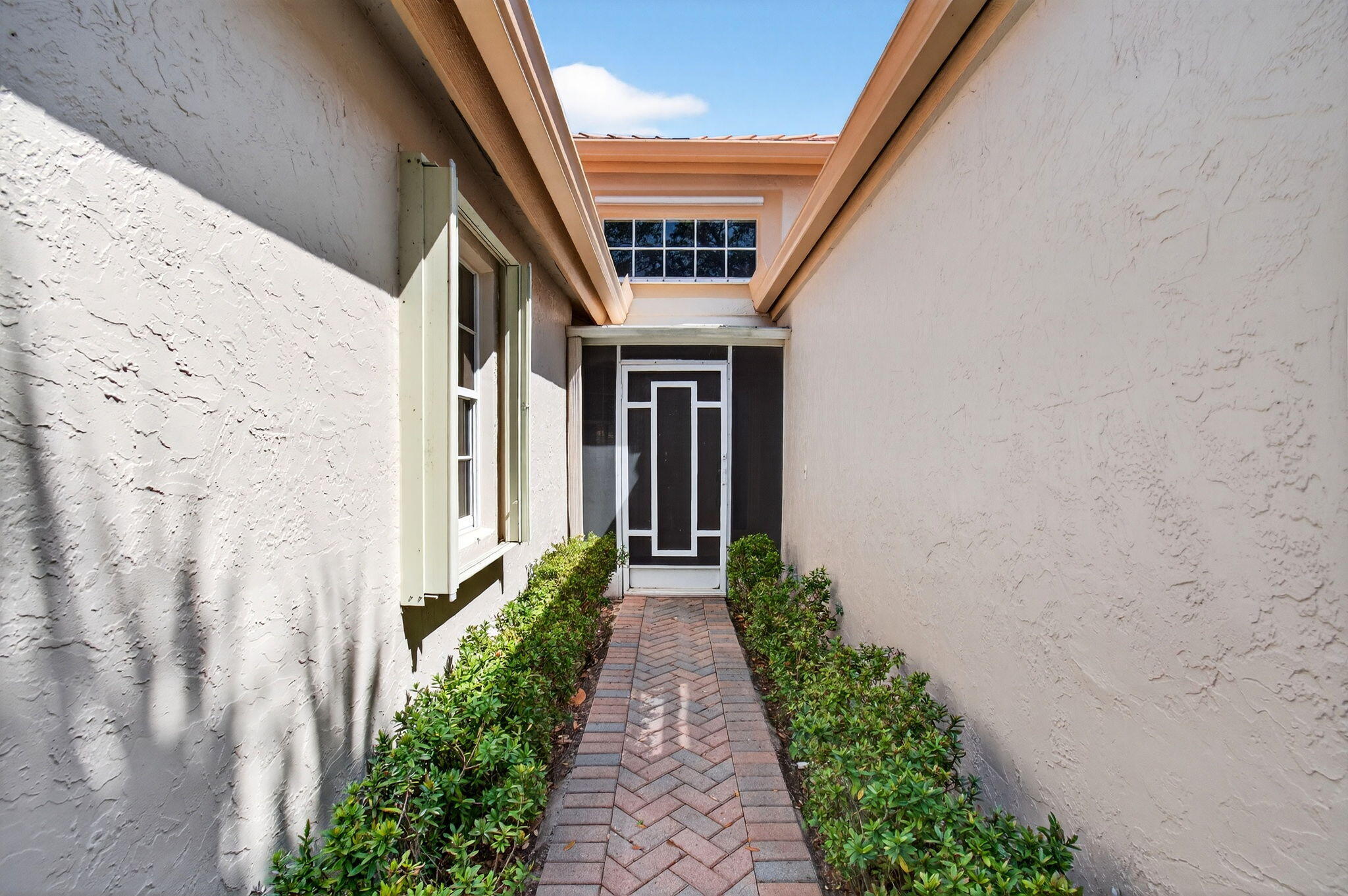 EMERALD POINTE 2 - Residential