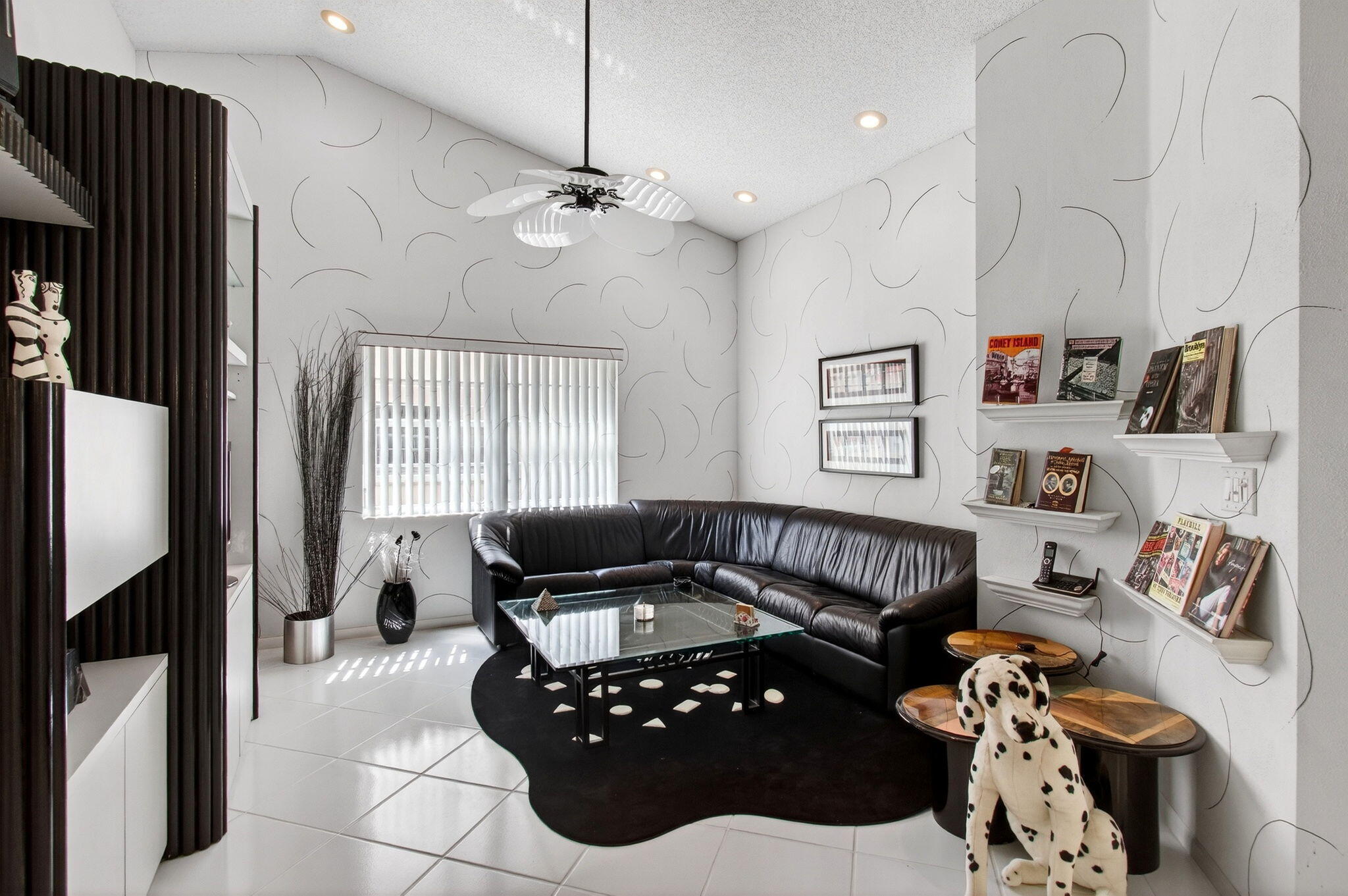 EMERALD POINTE 2 - Residential