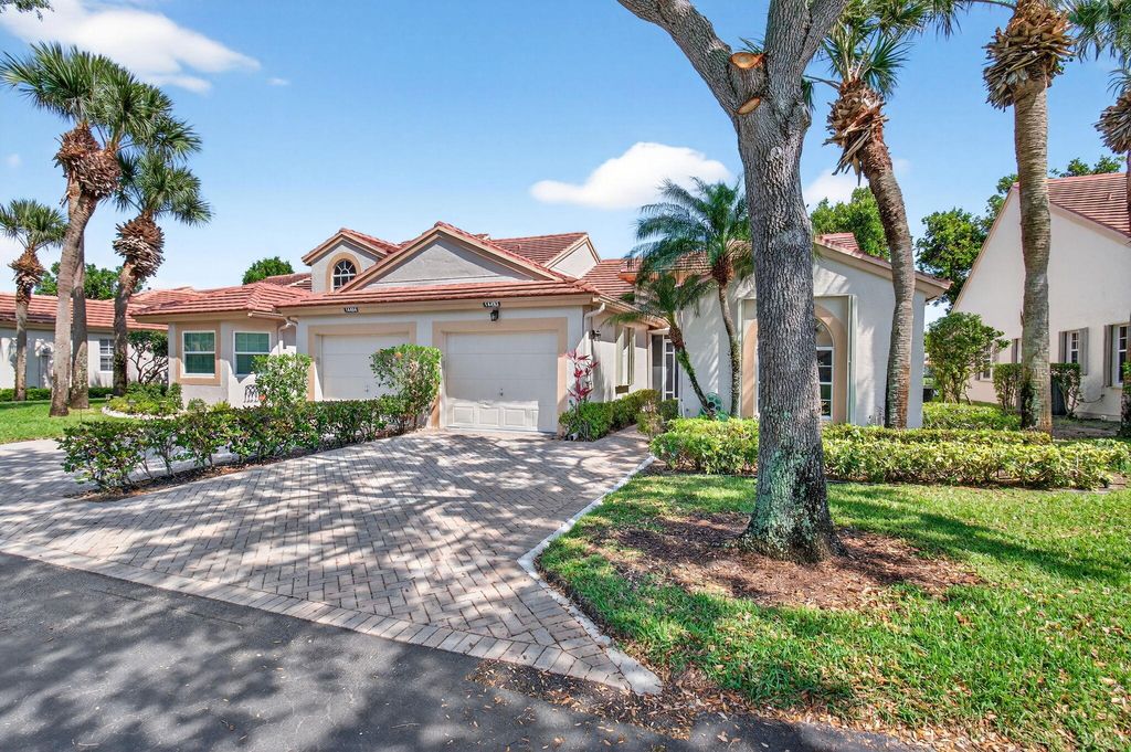 Photo of 14492 Via Royale, Delray Beach, FL 33446 (MLS # B26006924)