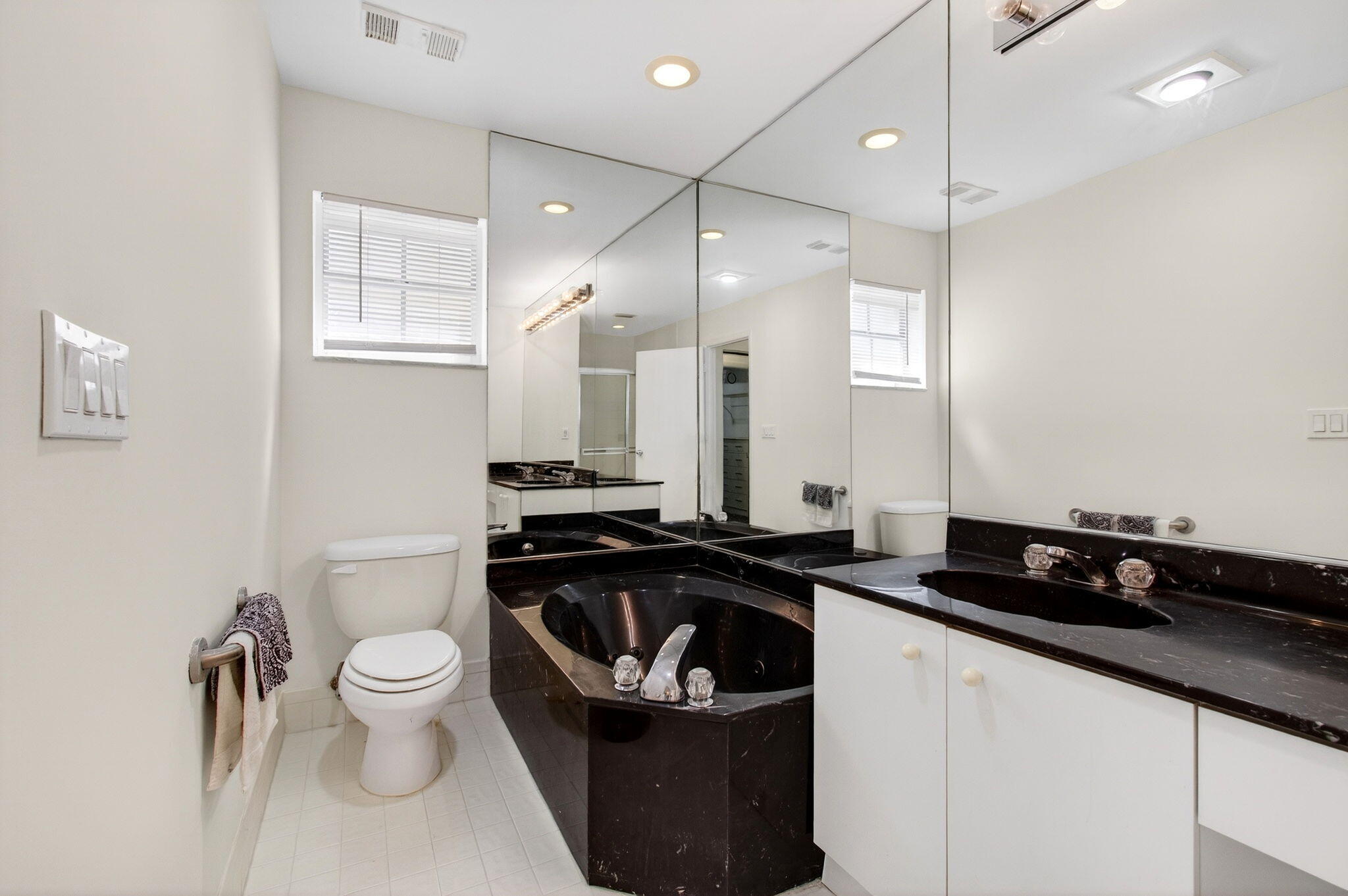 EMERALD POINTE 2 - Residential