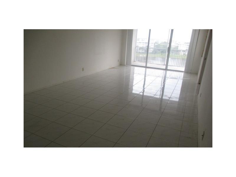 PALM AIREC APTS - Residential