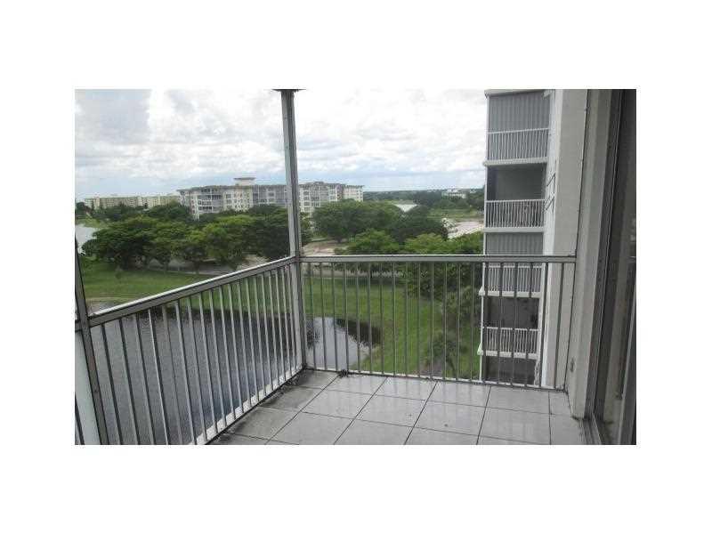 PALM AIREC APTS - Residential