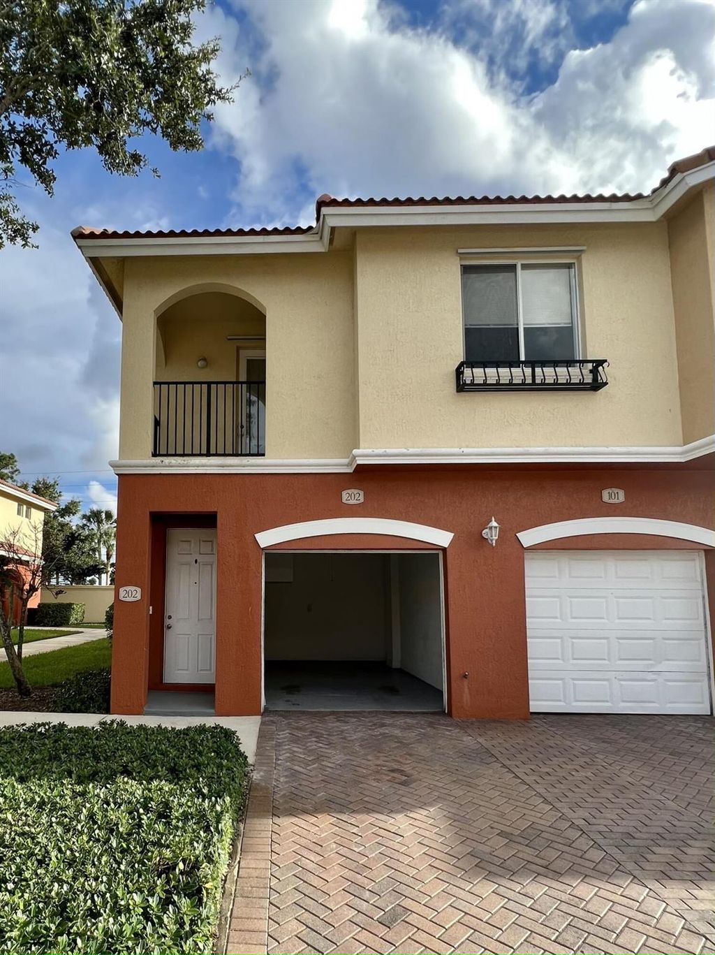 Photo of 49 SE Sedona Circle #202, Stuart, FL 34994 (MLS # R10979502)