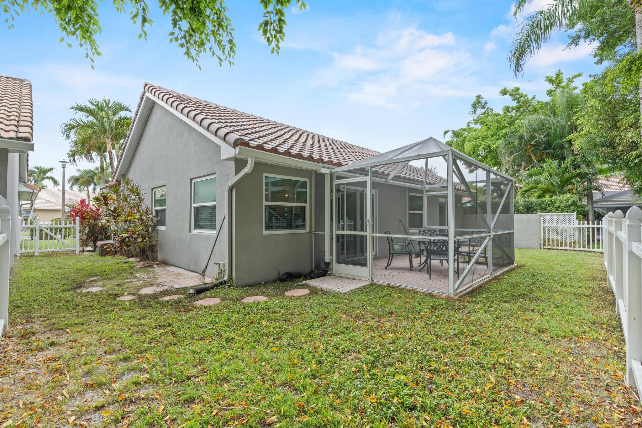 5403 Grande Palm Cir