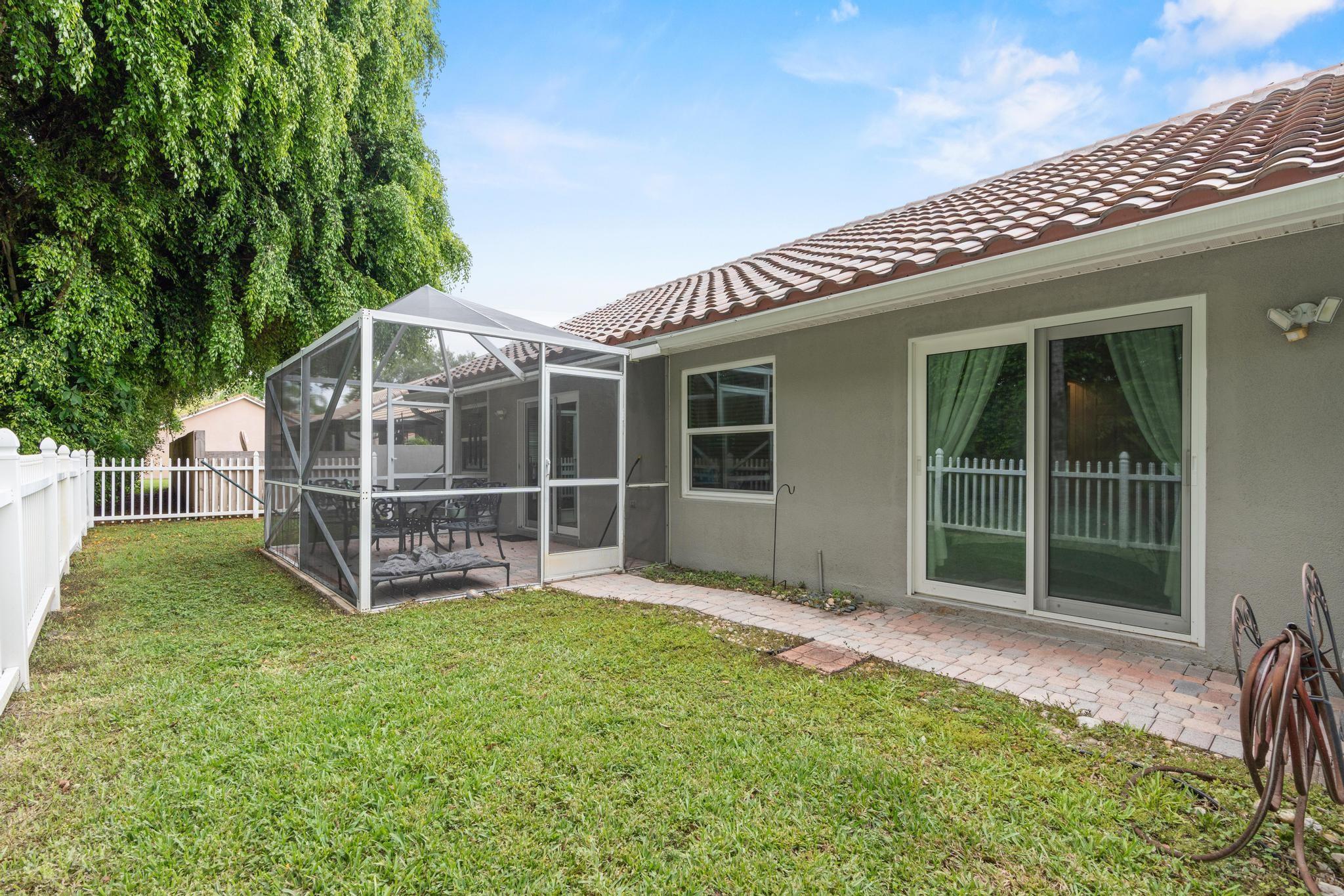 5403 Grande Palm Cir