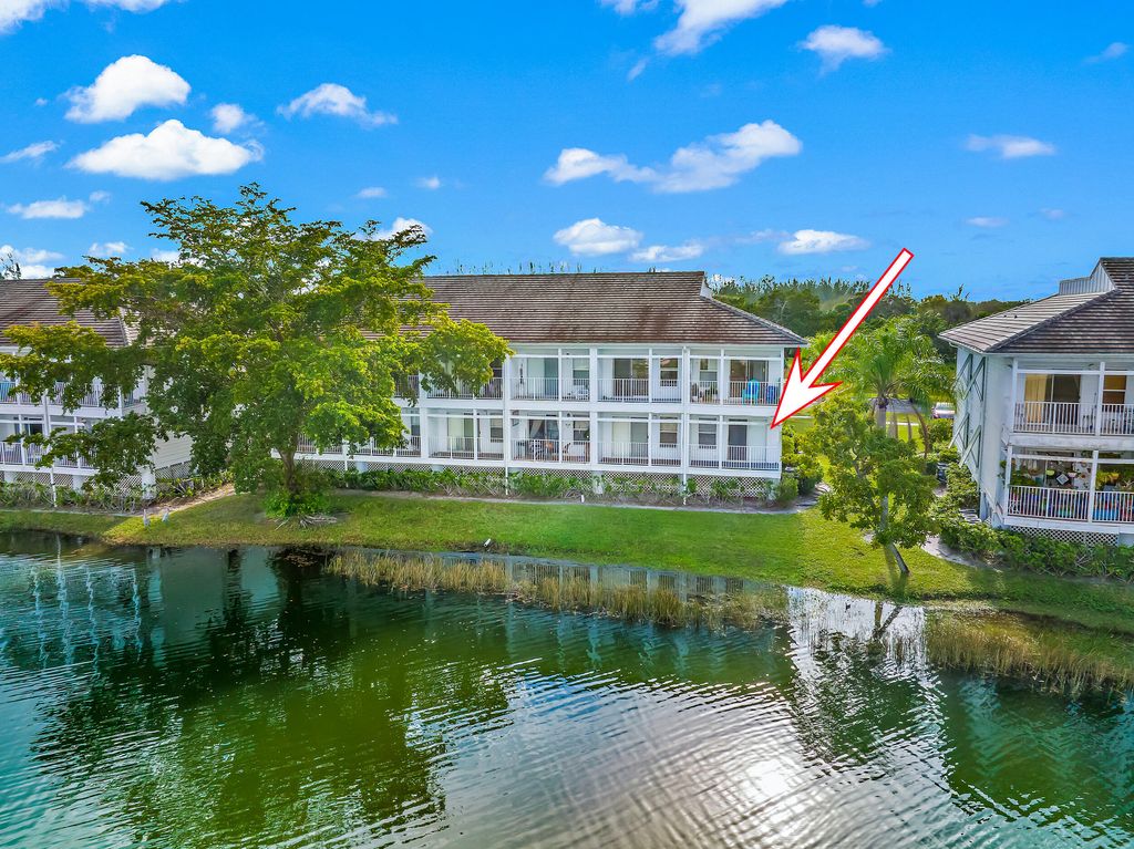 Photo of 173 Cypress Point Drive, Palm Beach Gardens, FL 33418 (MLS # R10884729)