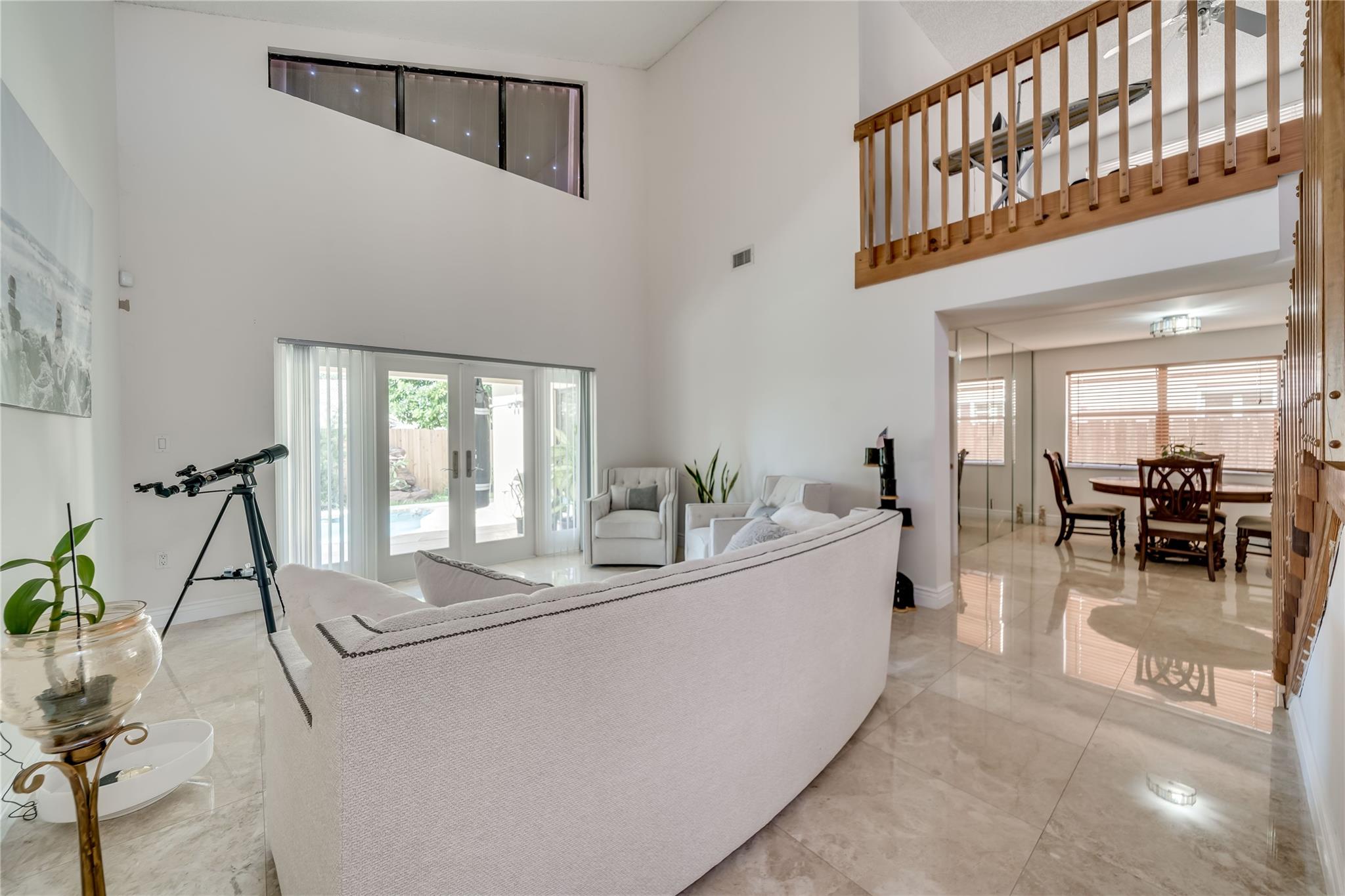 Waverly Hundred 141-40 B - Residential