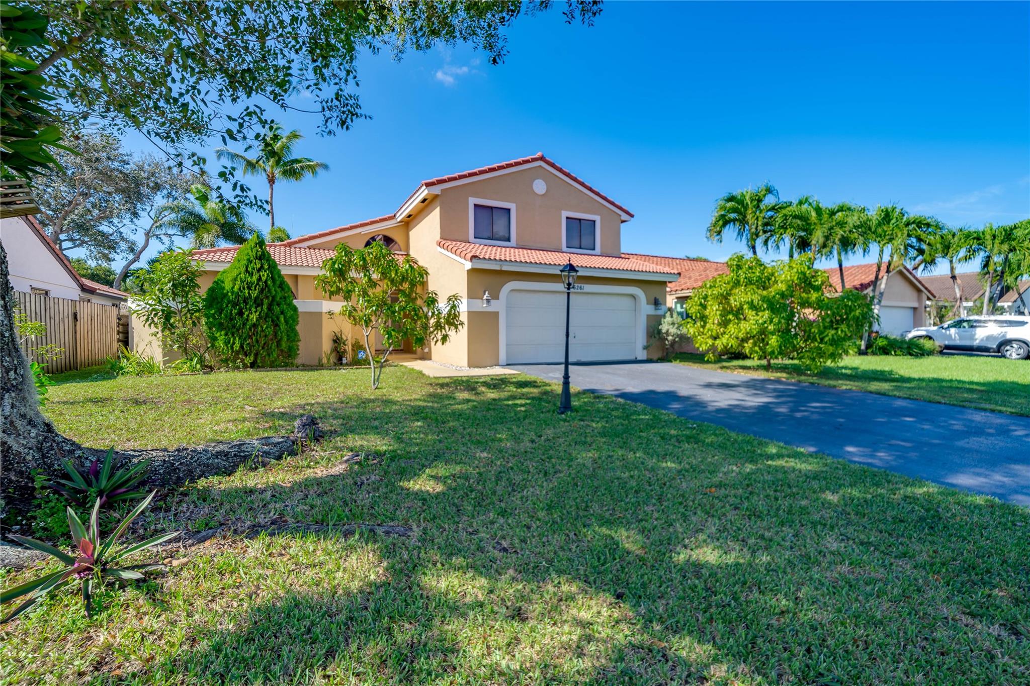 Waverly Hundred 141-40 B - Residential