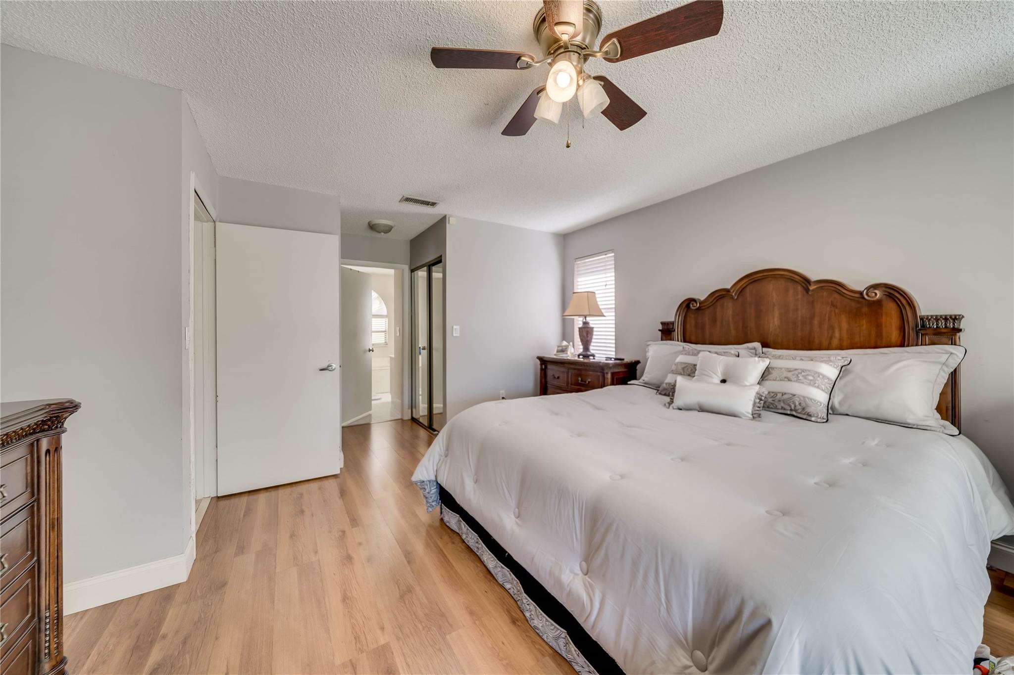 Waverly Hundred 141-40 B - Residential