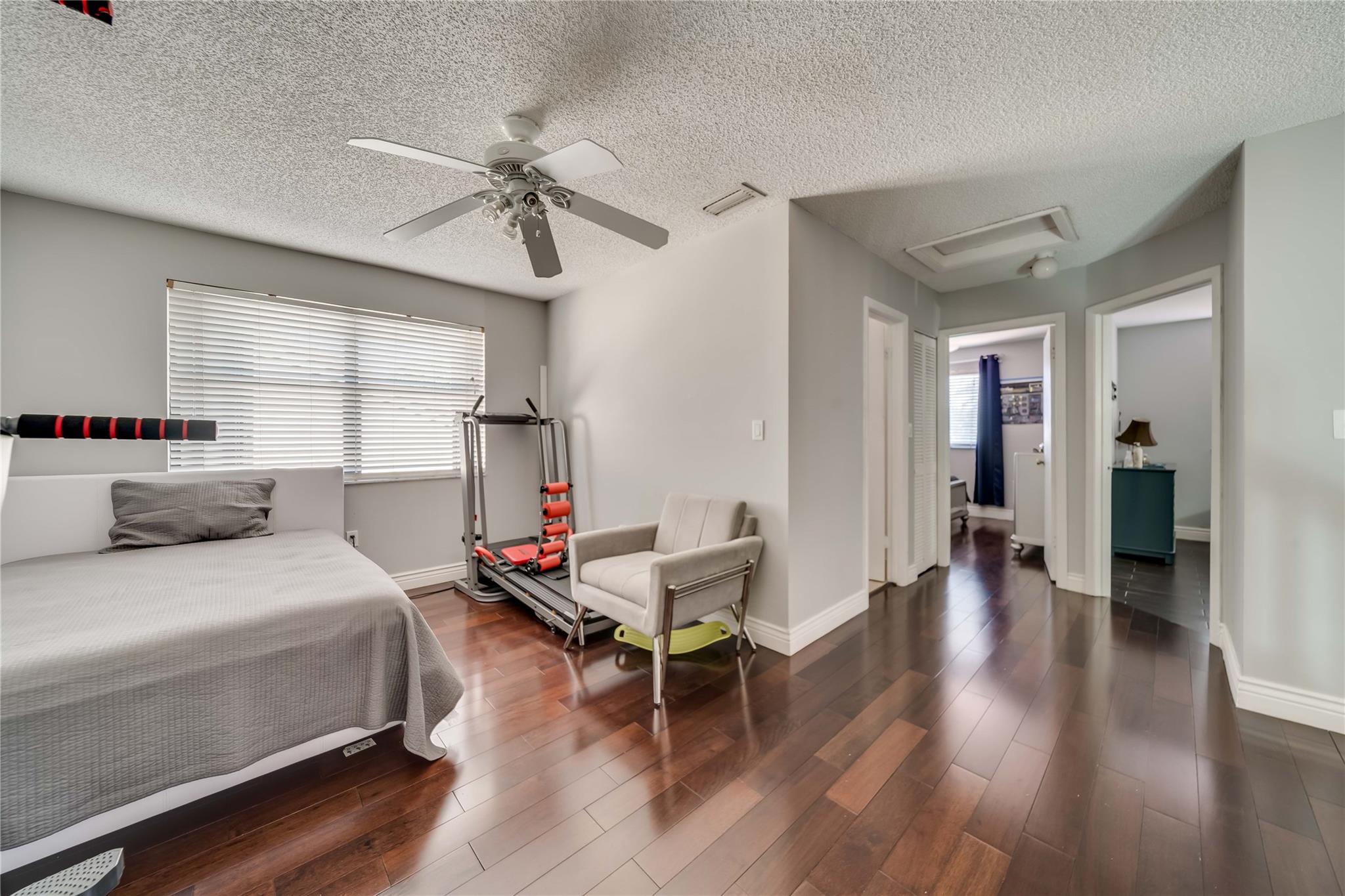 Waverly Hundred 141-40 B - Residential