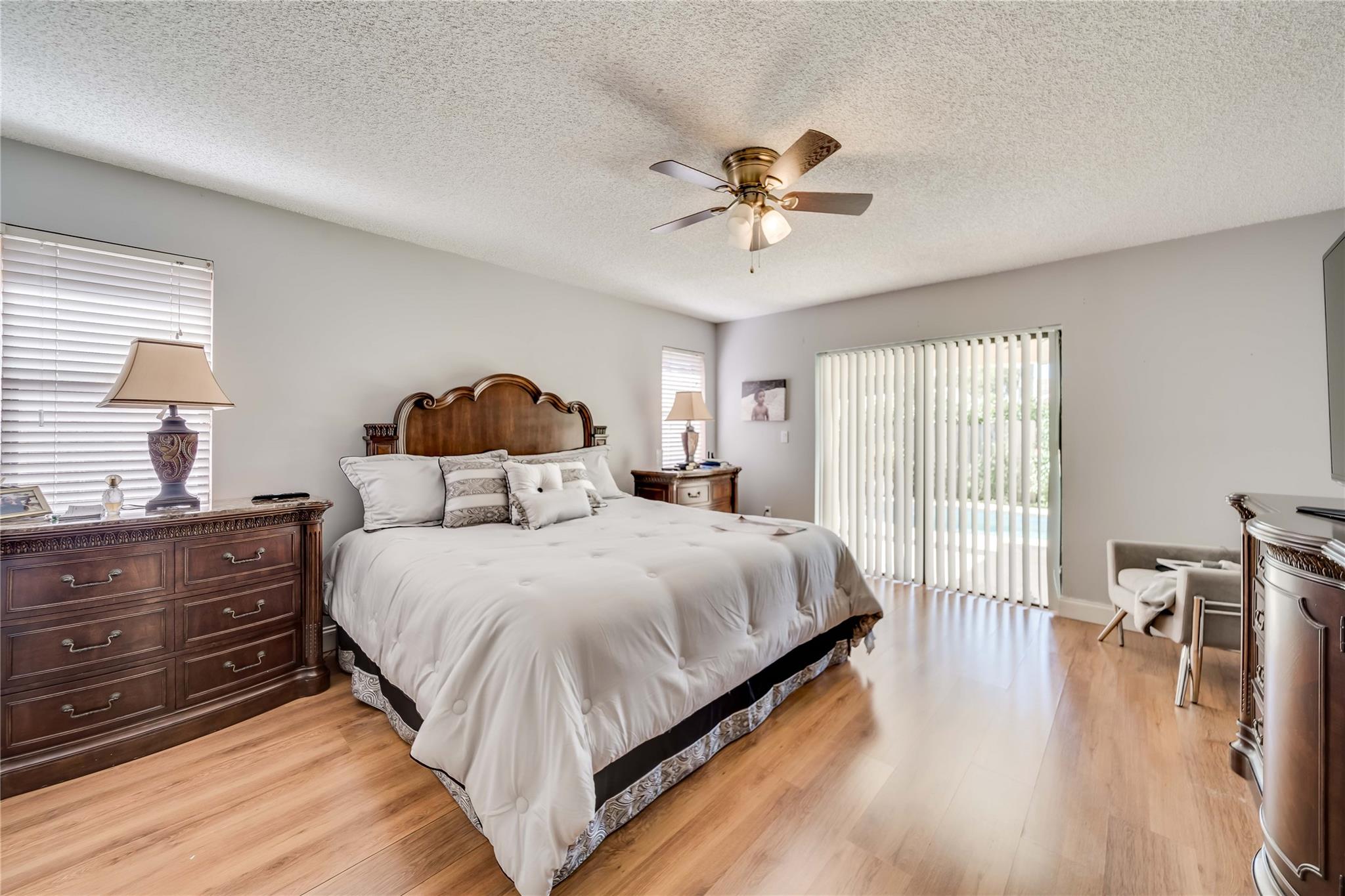 Waverly Hundred 141-40 B - Residential