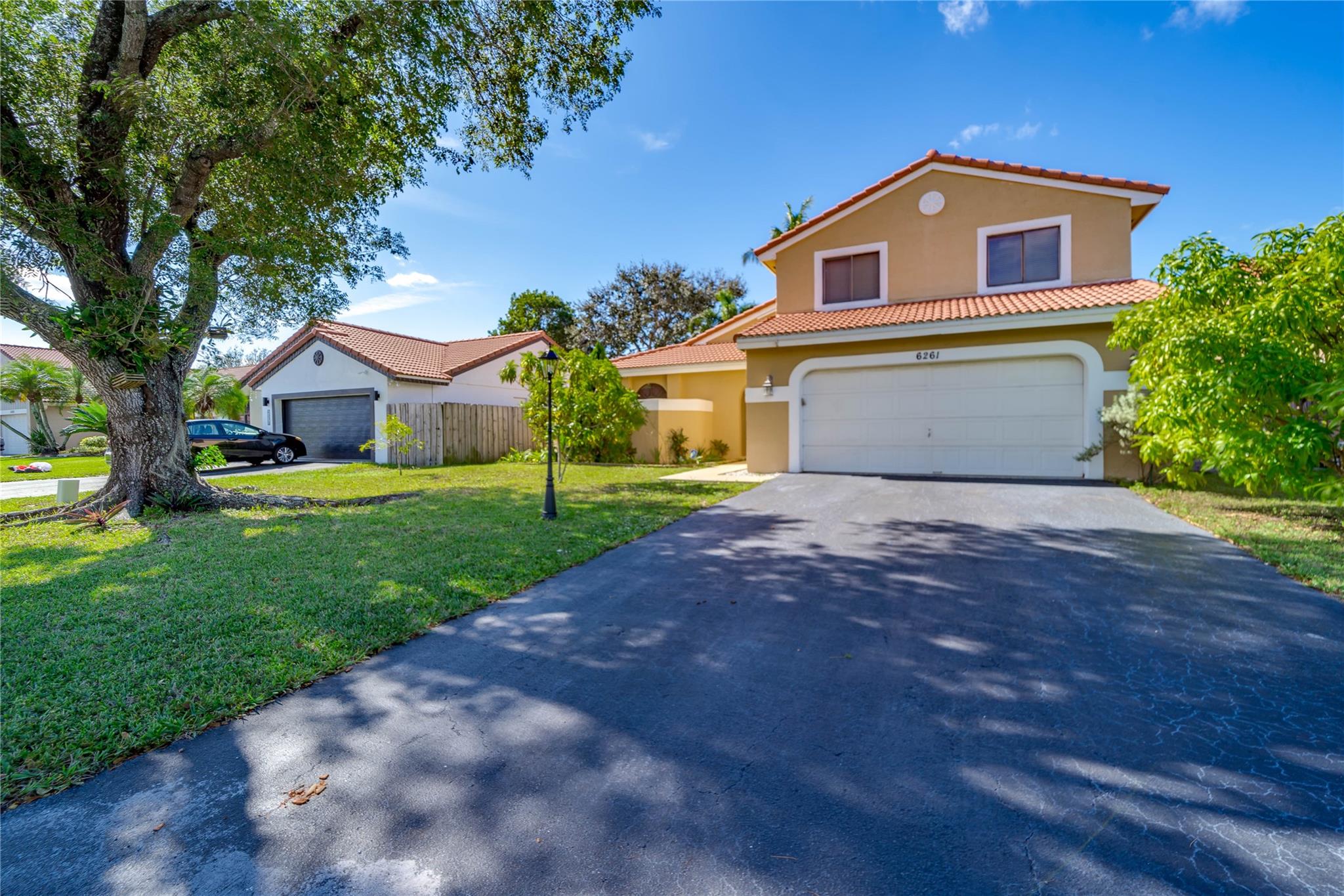 Waverly Hundred 141-40 B - Residential