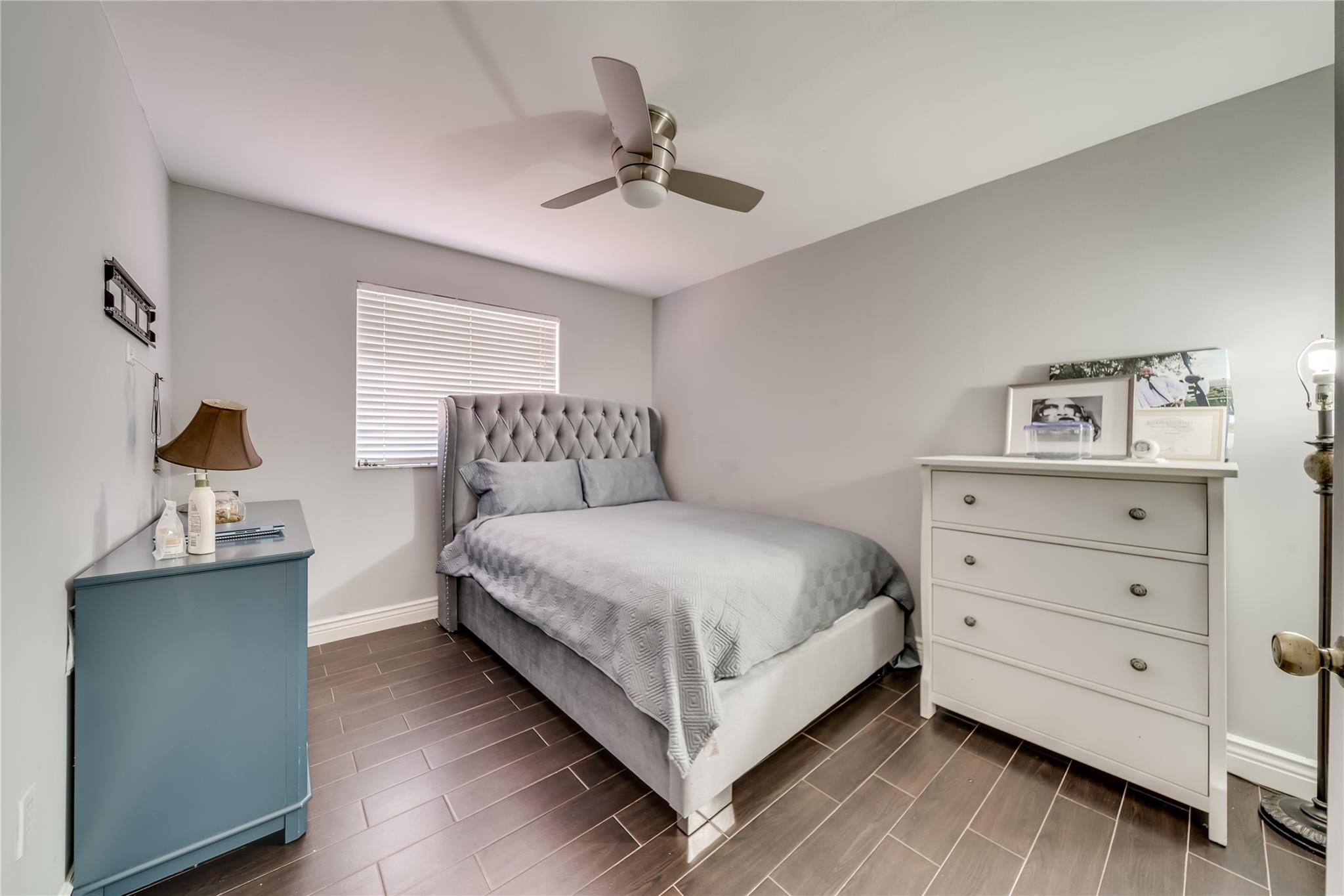 Waverly Hundred 141-40 B - Residential