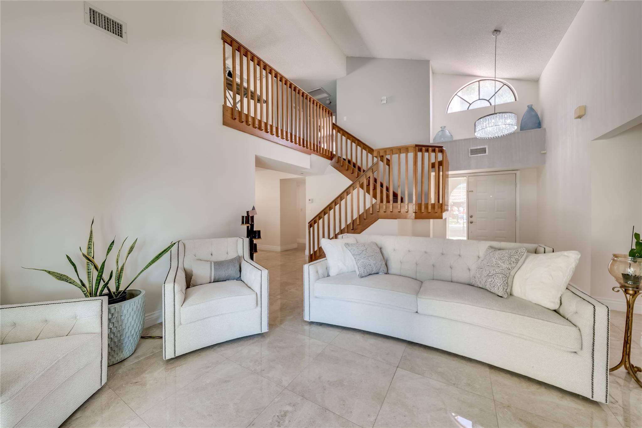 Waverly Hundred 141-40 B - Residential