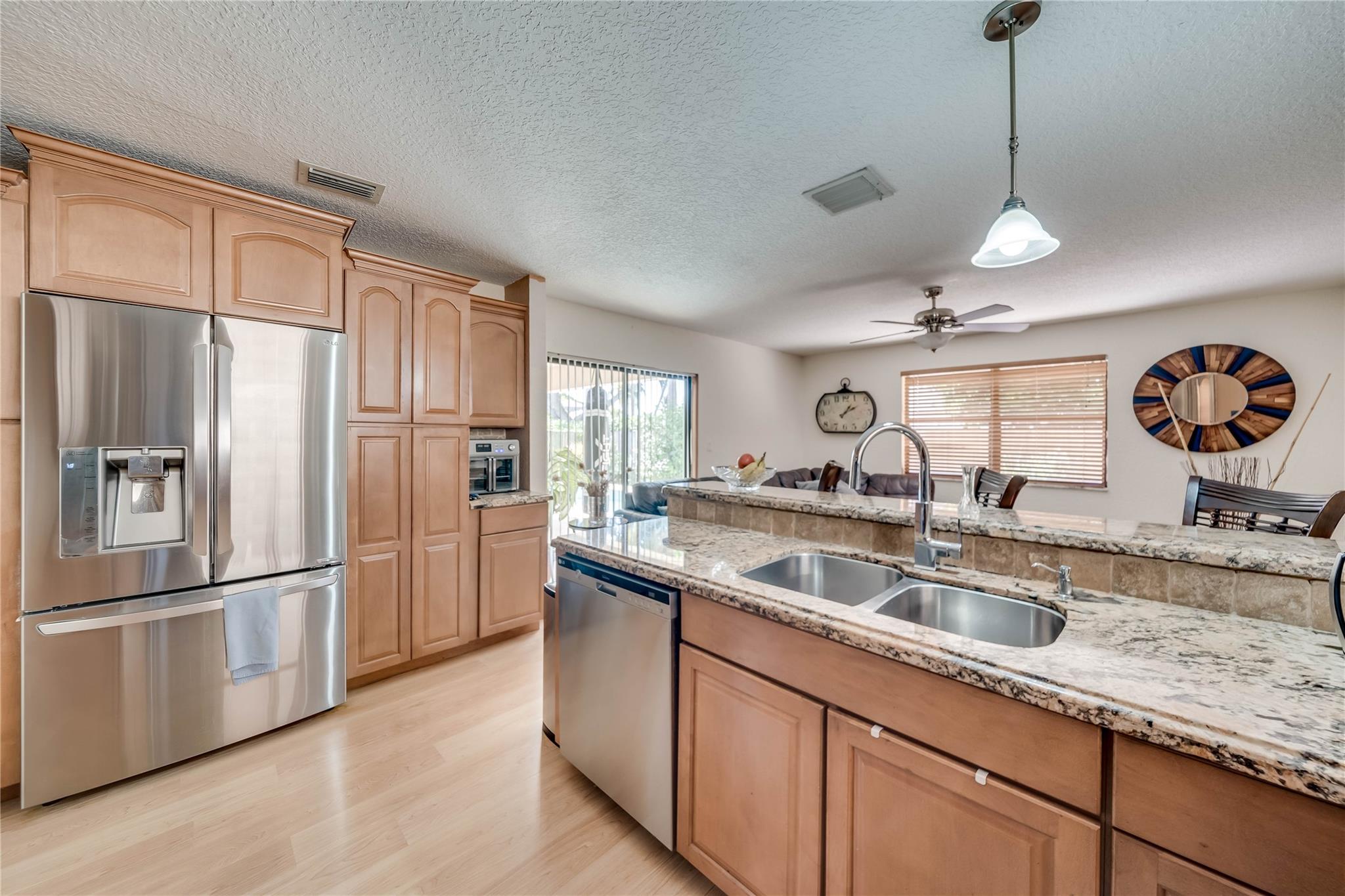 Waverly Hundred 141-40 B - Residential