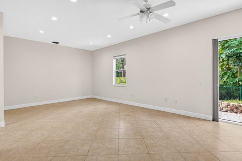 Tiny photo for 6071 NW 69th Way, Parkland, FL 33067 (MLS # B26017695)