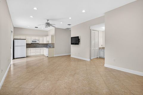 Tiny photo for 6071 NW 69th Way, Parkland, FL 33067 (MLS # B26017695)