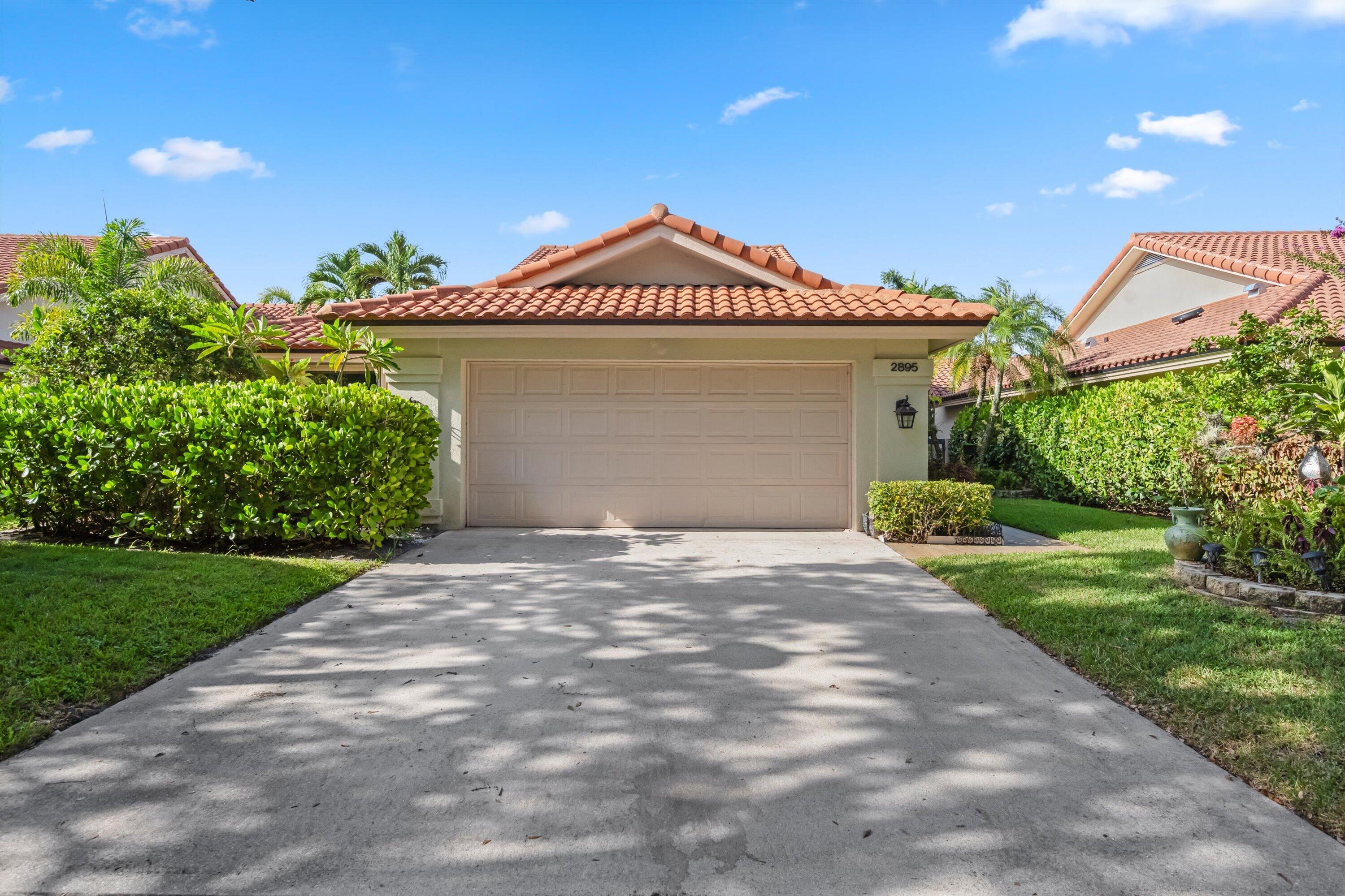 2895 FARRAGUT Lane