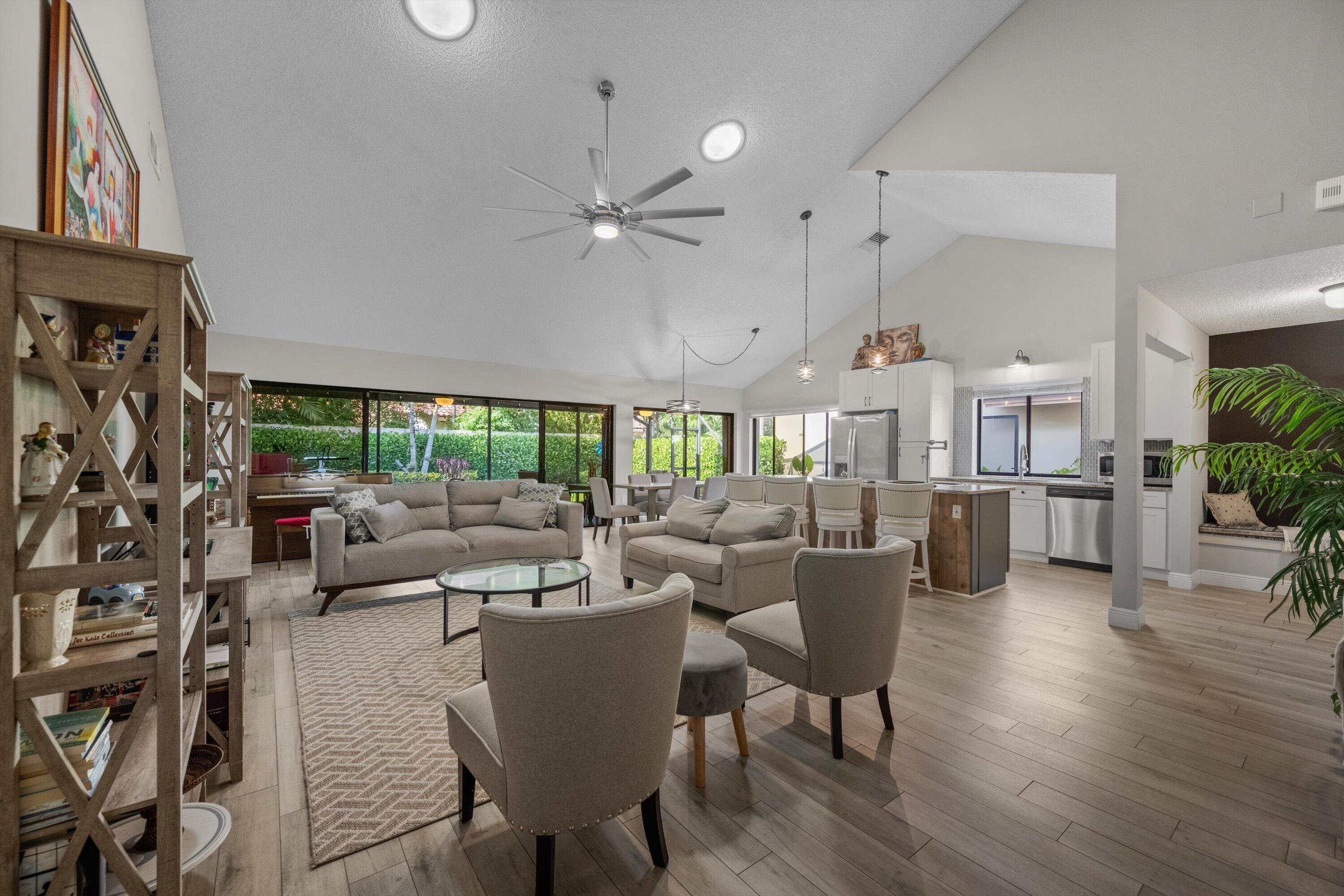 2895 FARRAGUT Lane