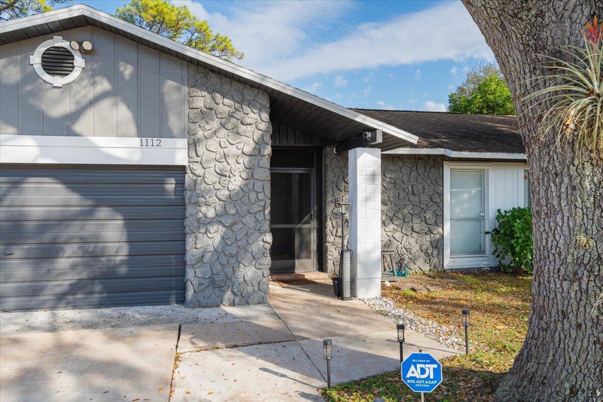 1112 Fernlea Drive