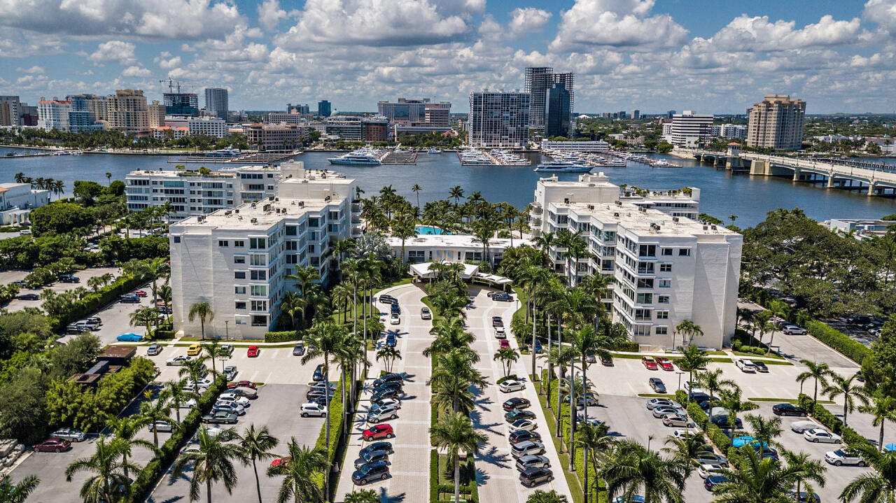 PALM BEACH TOWERS CONDO - Residential
