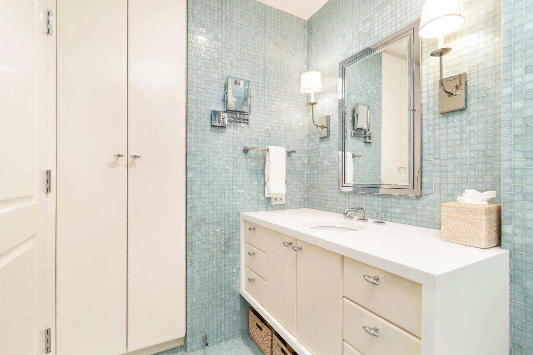 PALM BEACH TOWERS CONDO - Residential