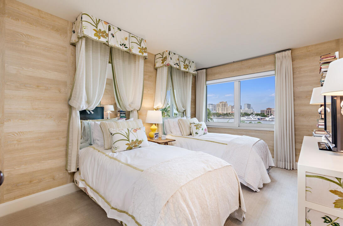 PALM BEACH TOWERS CONDO - Residential