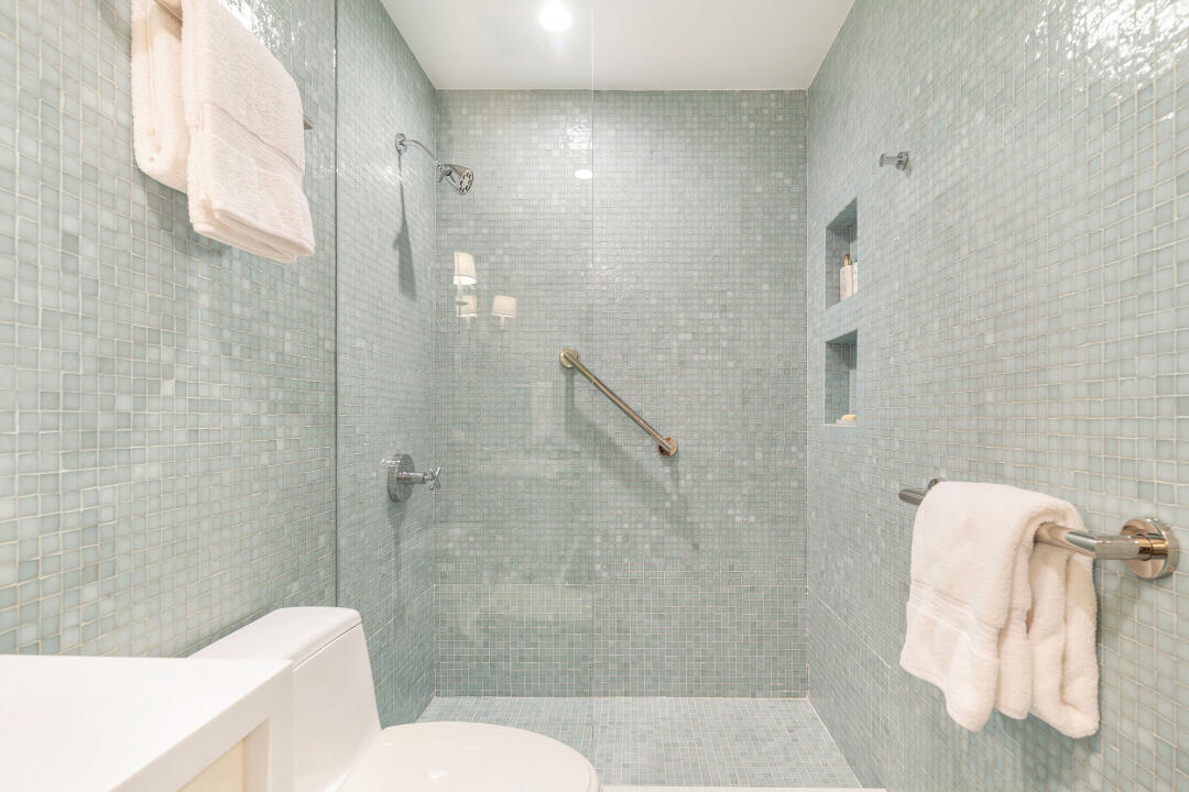 PALM BEACH TOWERS CONDO - Residential