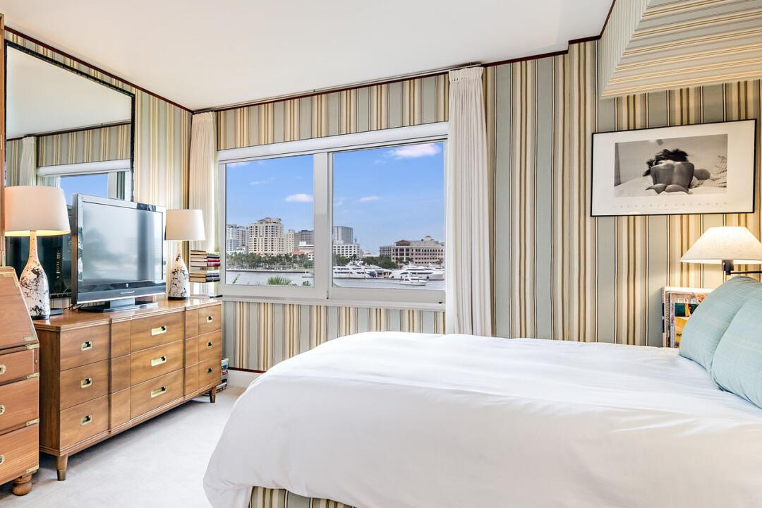 PALM BEACH TOWERS CONDO - Residential