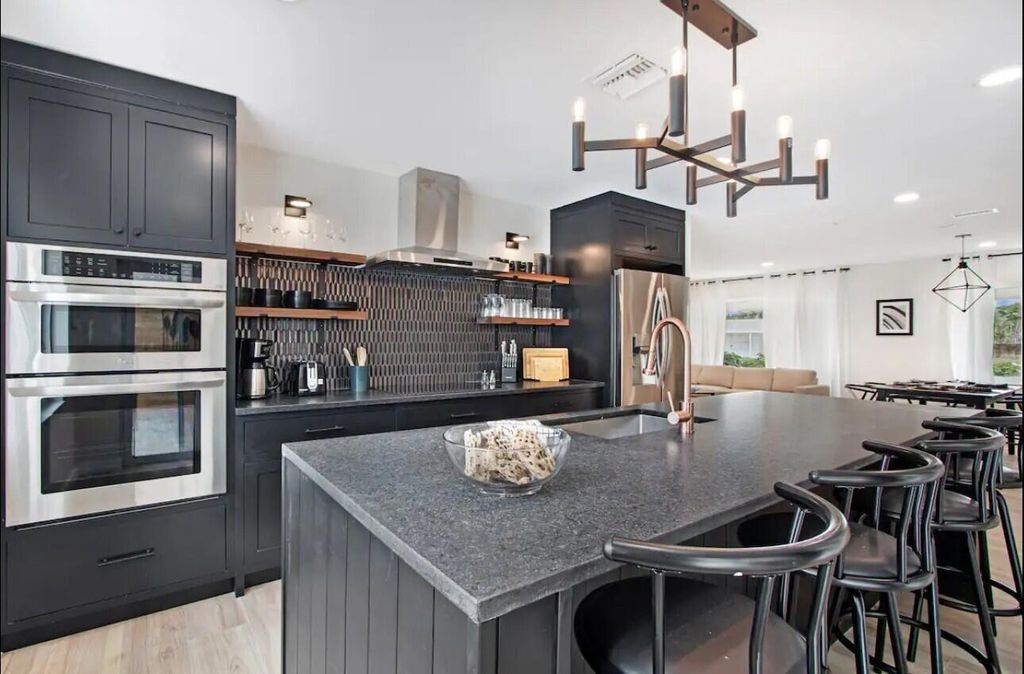 Photo of 541 Ibis Drive, Delray Beach, FL 33444 (MLS # R11012293)