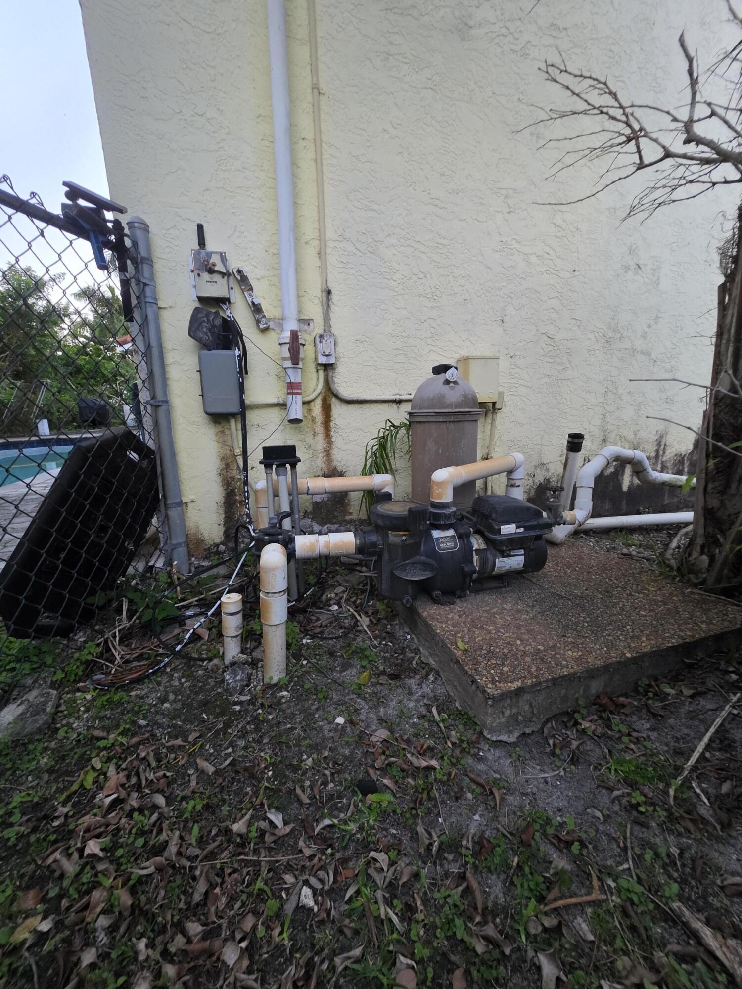 NORTH SPRINGS - Residential