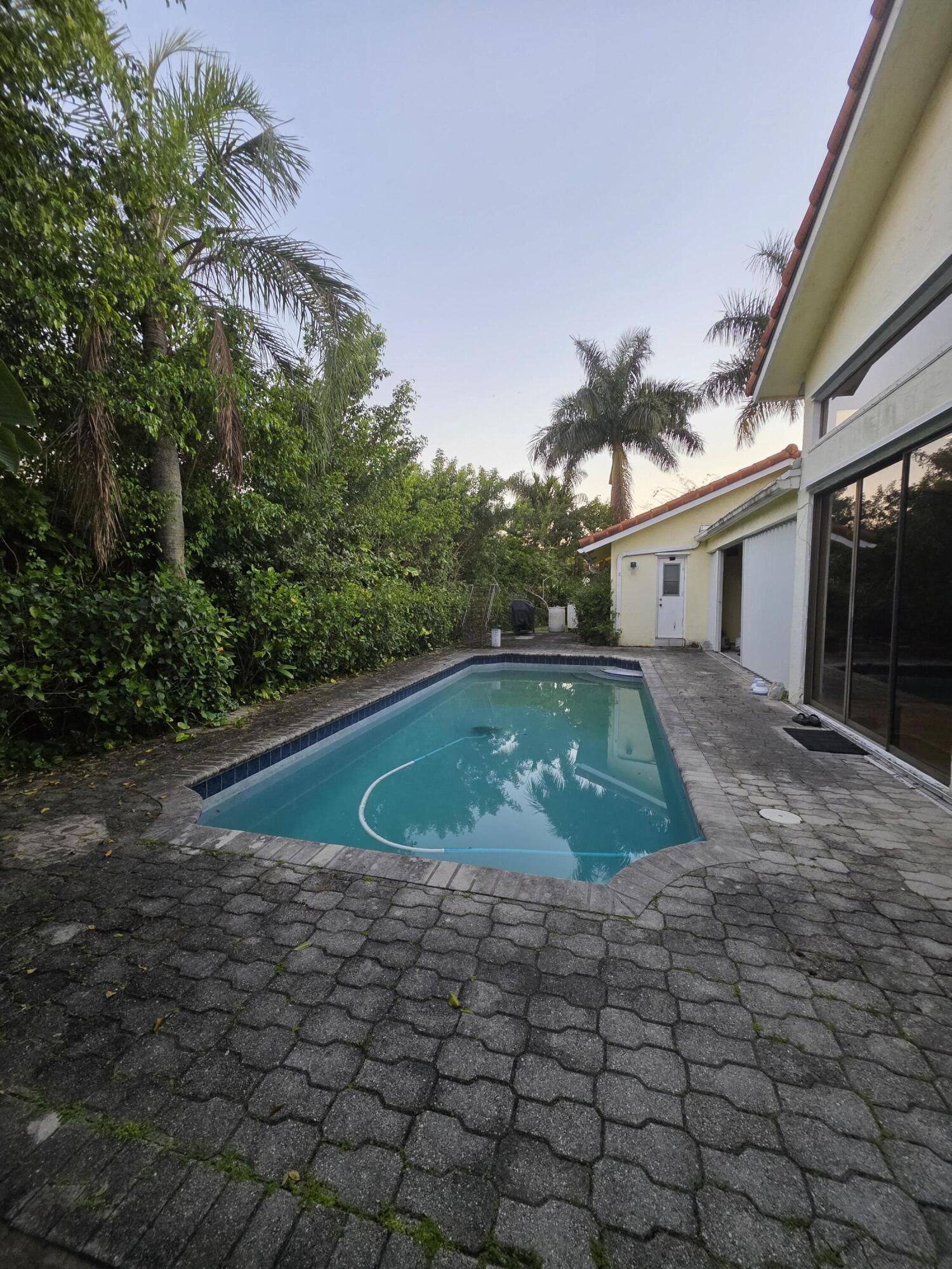 NORTH SPRINGS - Residential