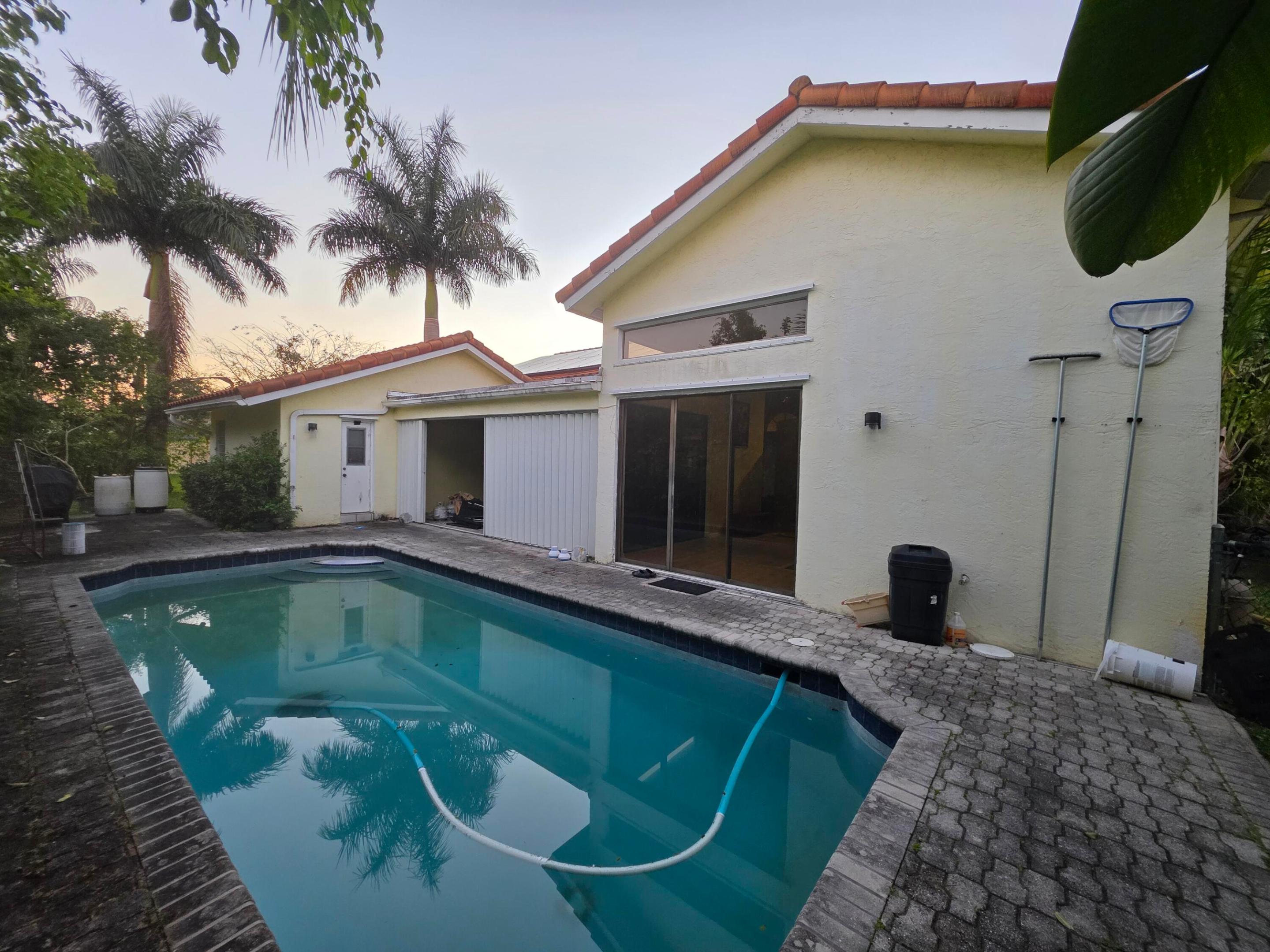 NORTH SPRINGS - Residential