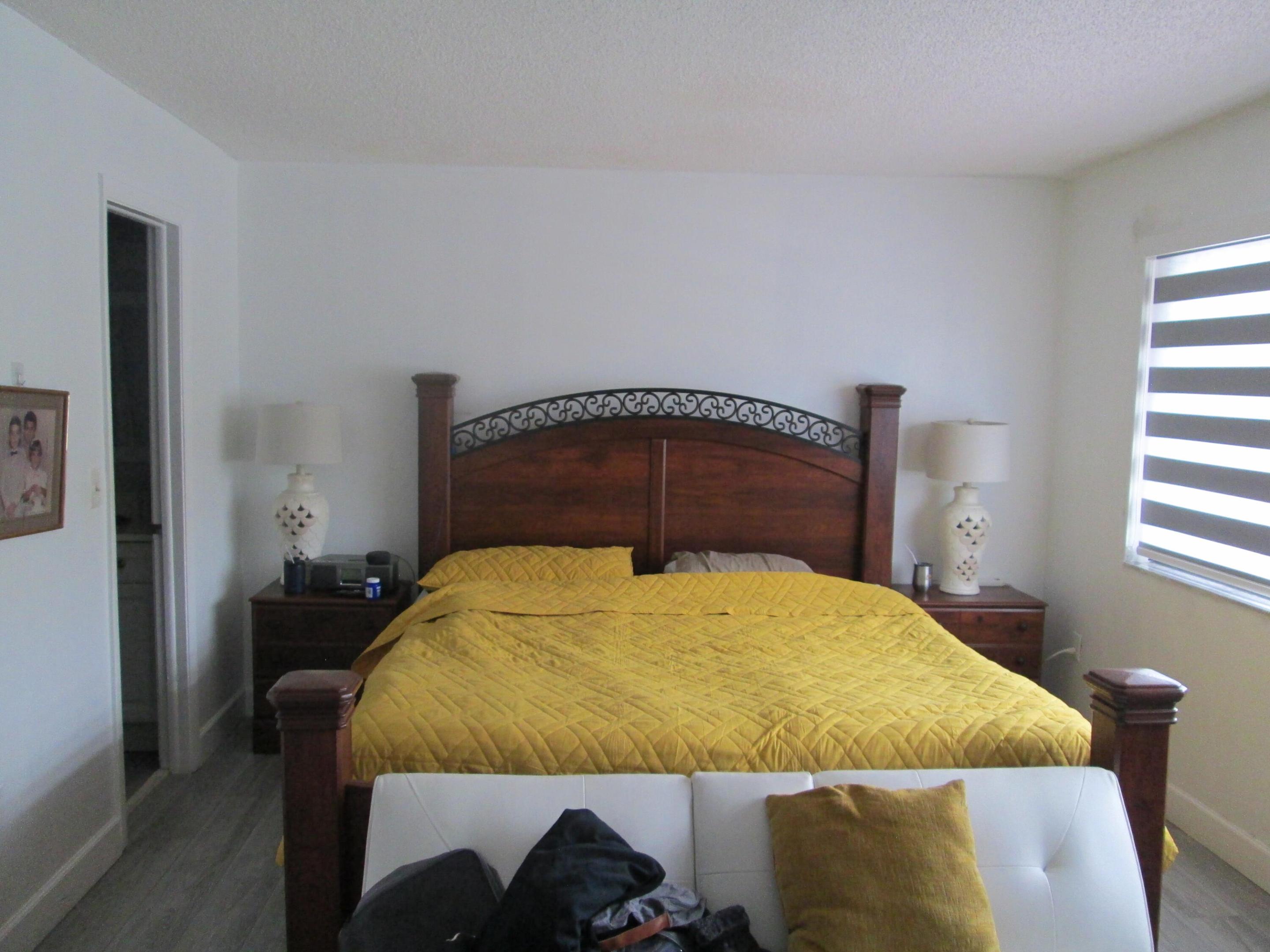 SUNCREST TOWNHOUSE CONDO - Residential