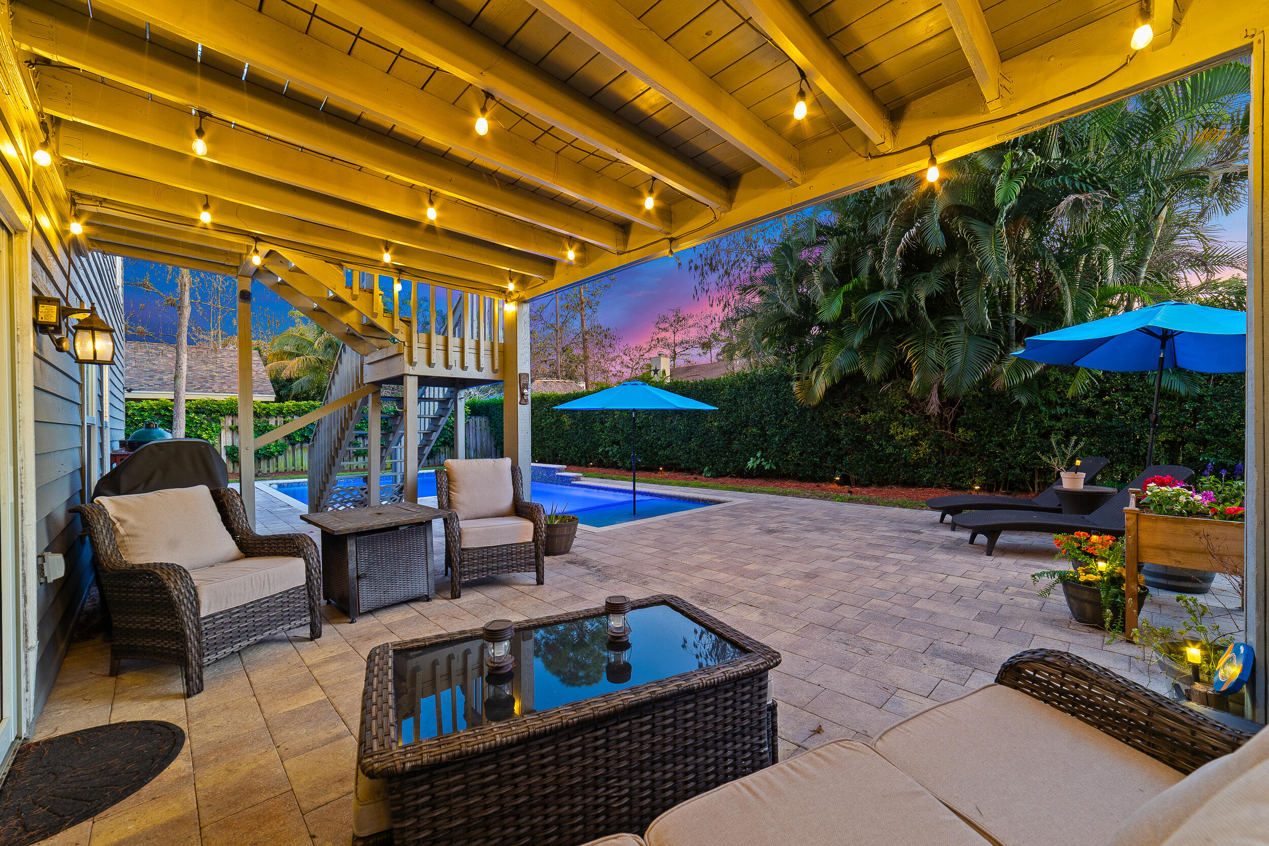 SUGAR POND MANOR OF WELLINGTON - Residential