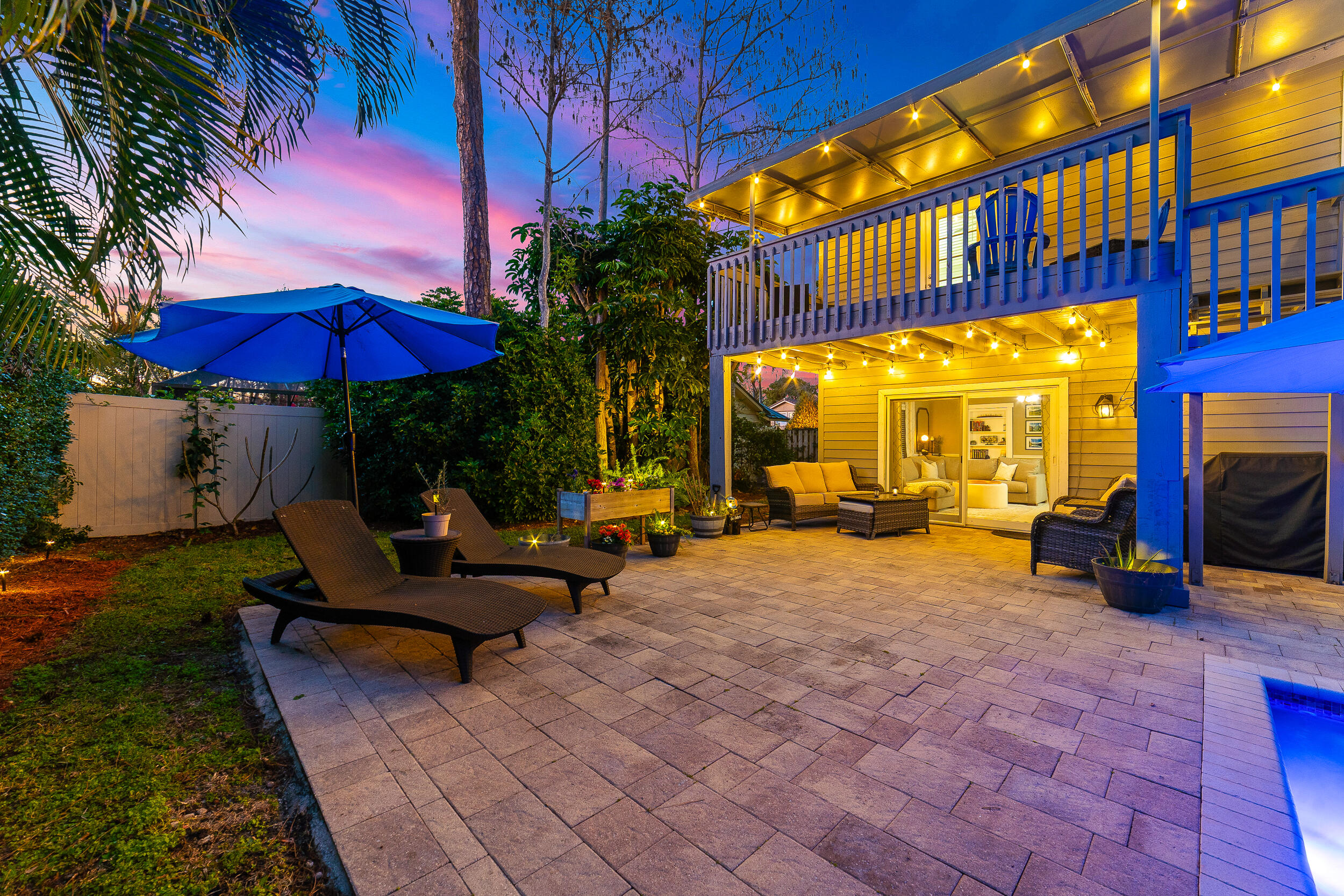 SUGAR POND MANOR OF WELLINGTON - Residential