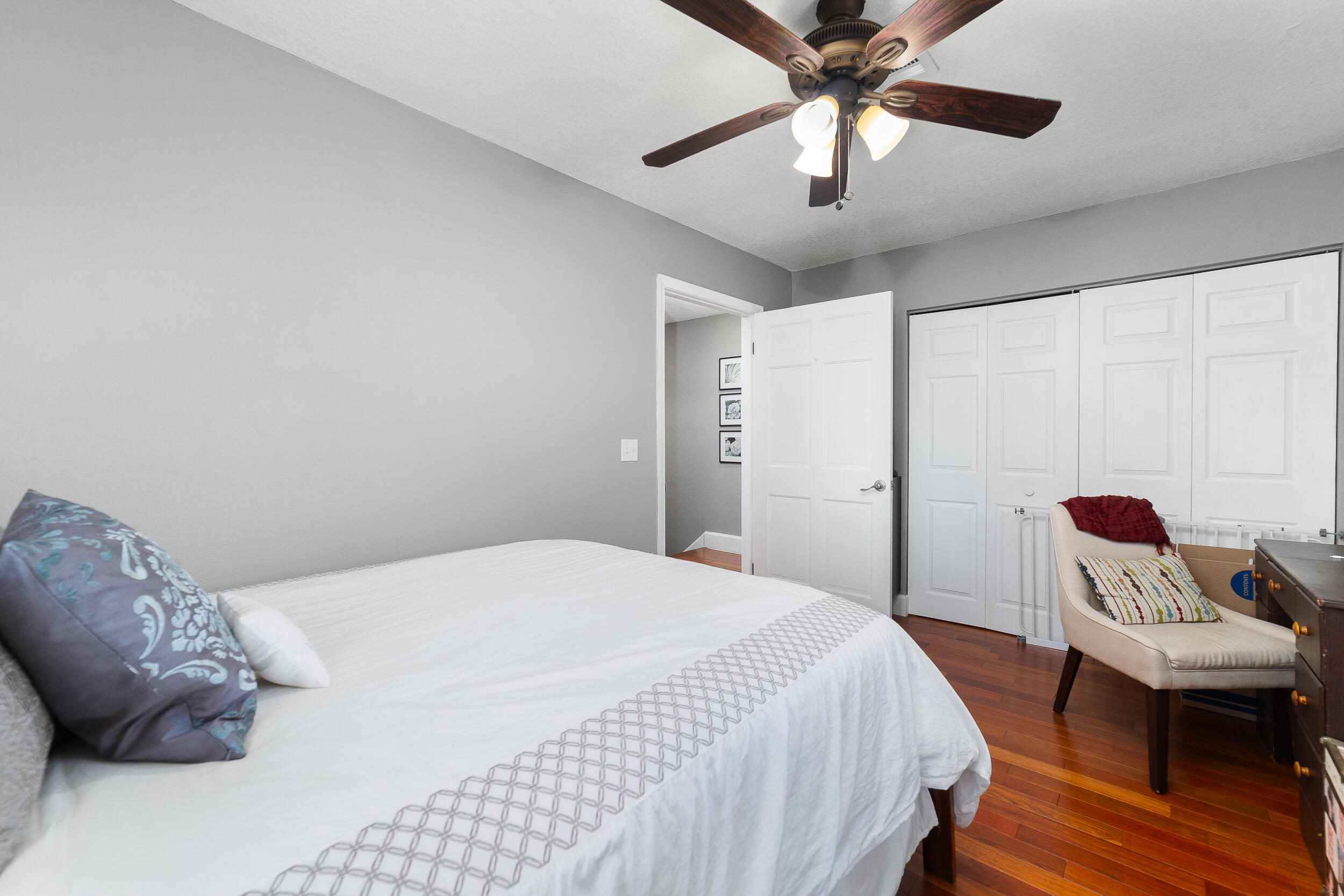 SUGAR POND MANOR OF WELLINGTON - Residential