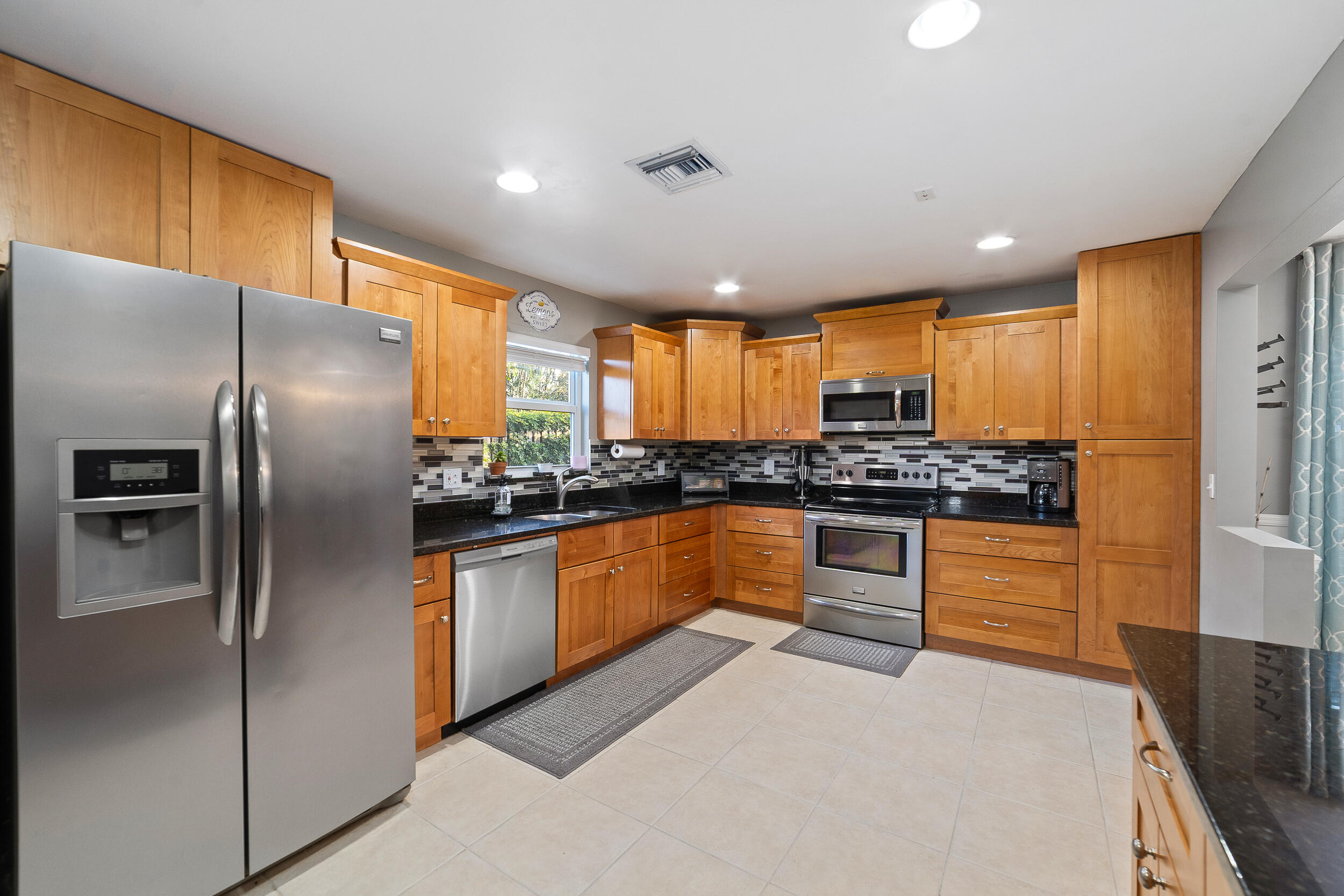 SUGAR POND MANOR OF WELLINGTON - Residential