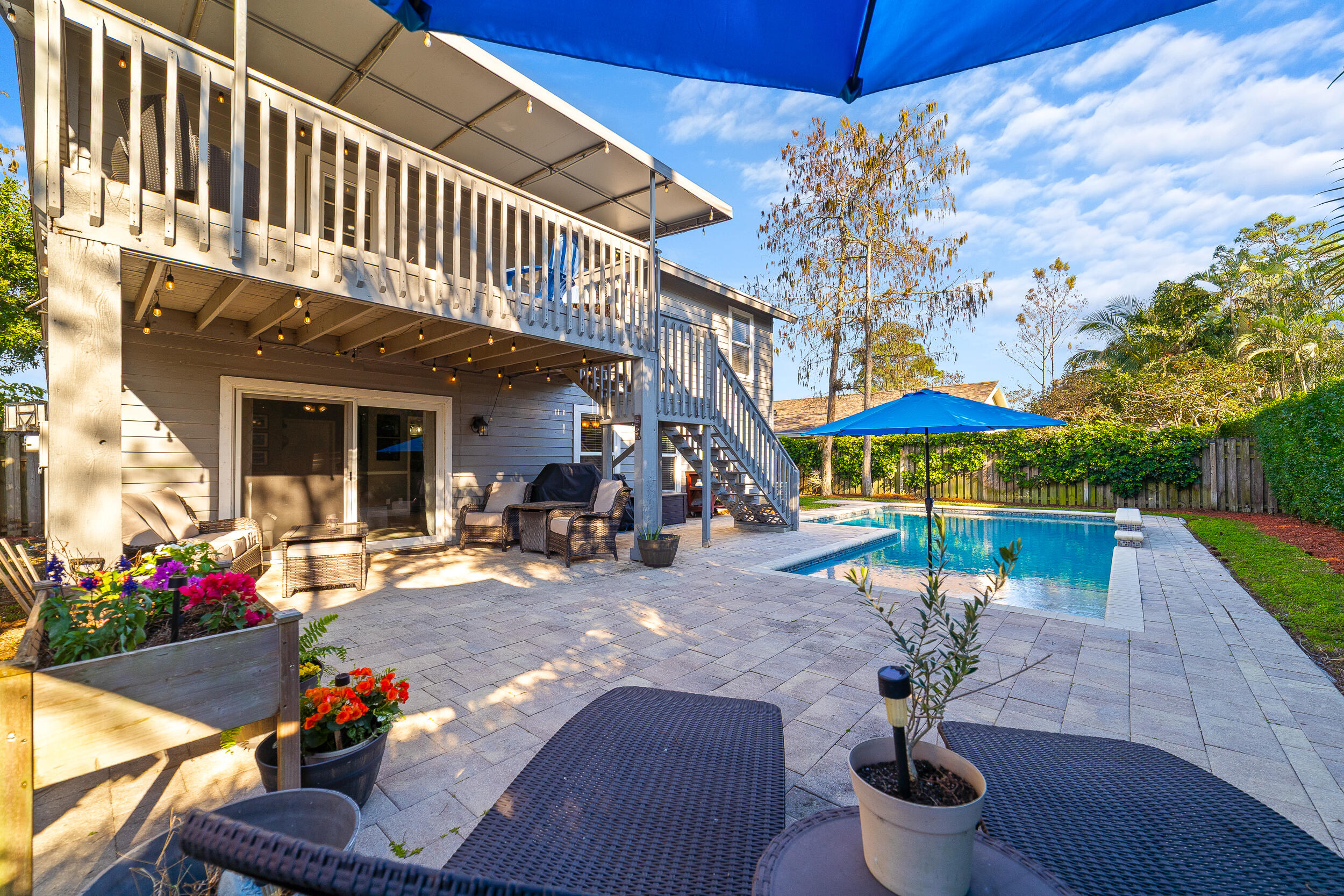 SUGAR POND MANOR OF WELLINGTON - Residential