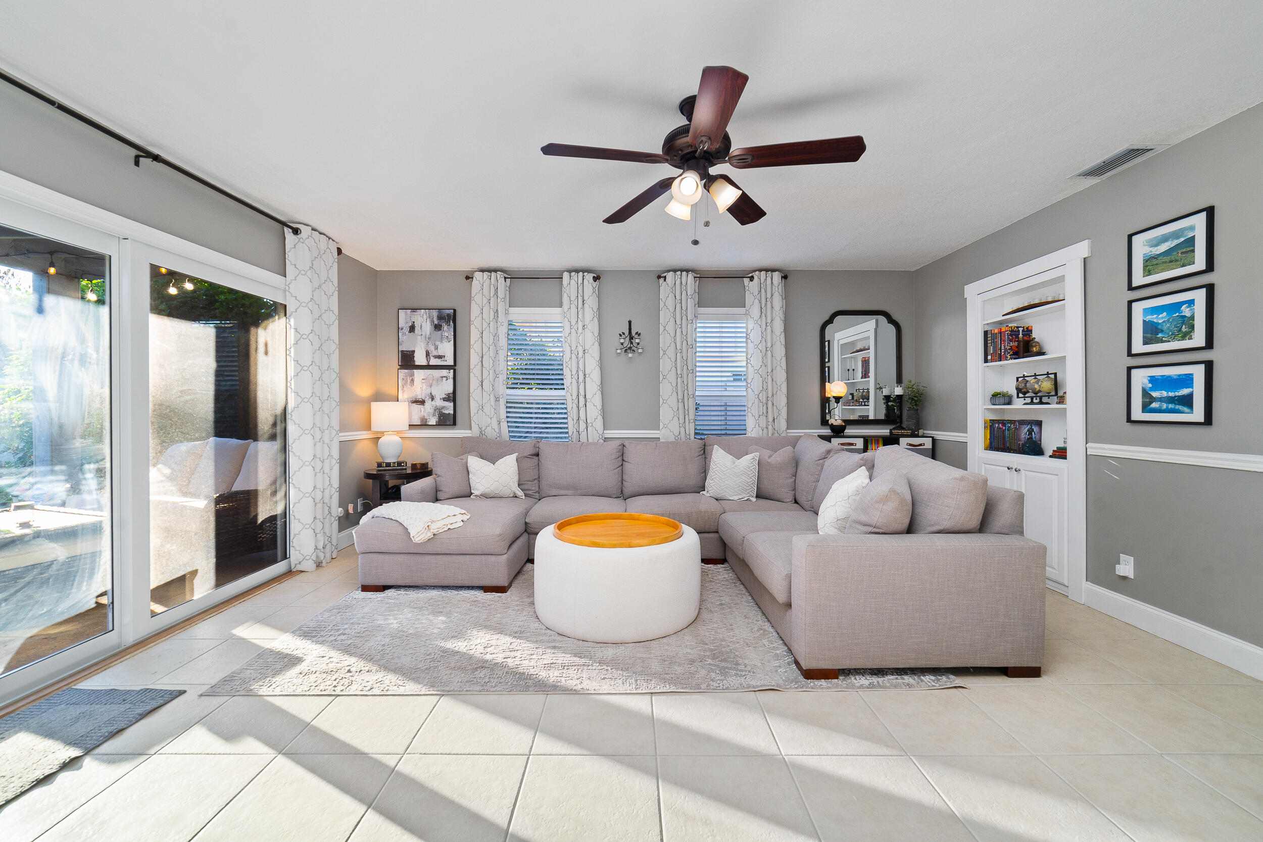 SUGAR POND MANOR OF WELLINGTON - Residential