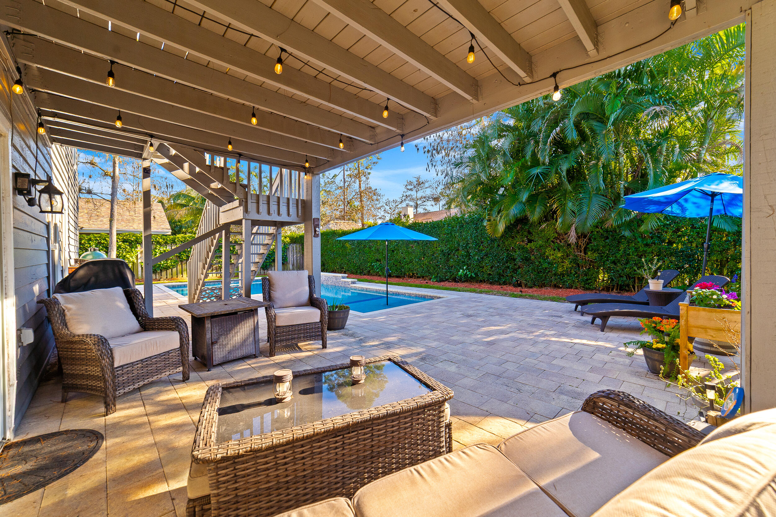 SUGAR POND MANOR OF WELLINGTON - Residential