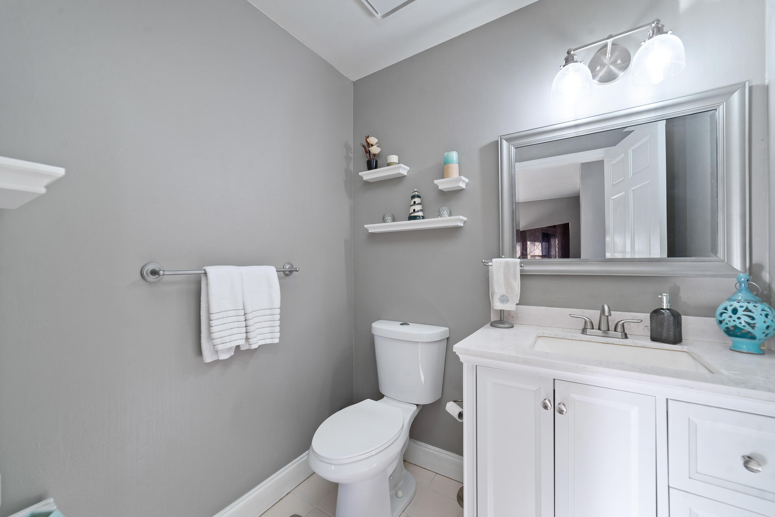 SUGAR POND MANOR OF WELLINGTON - Residential