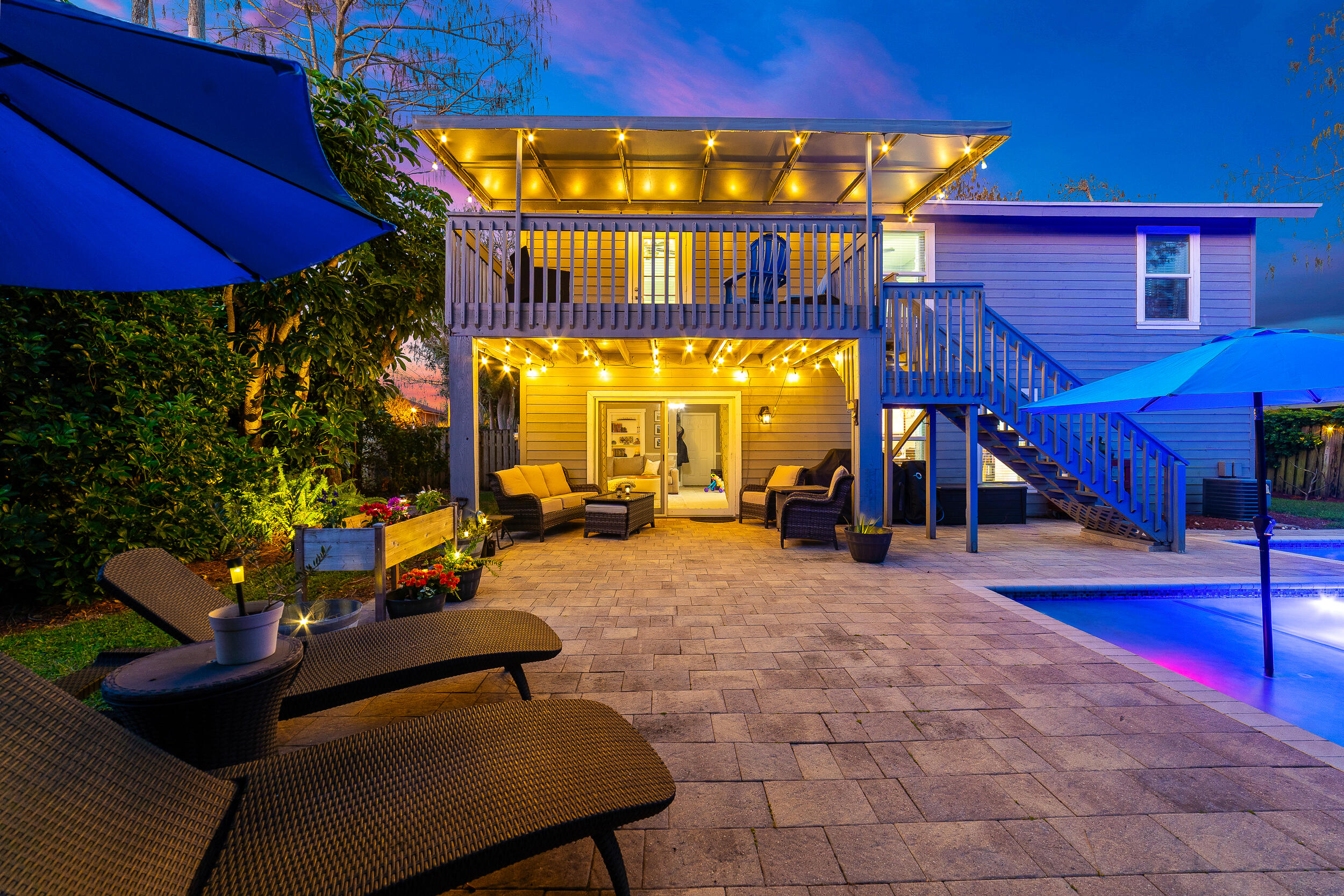 SUGAR POND MANOR OF WELLINGTON - Residential