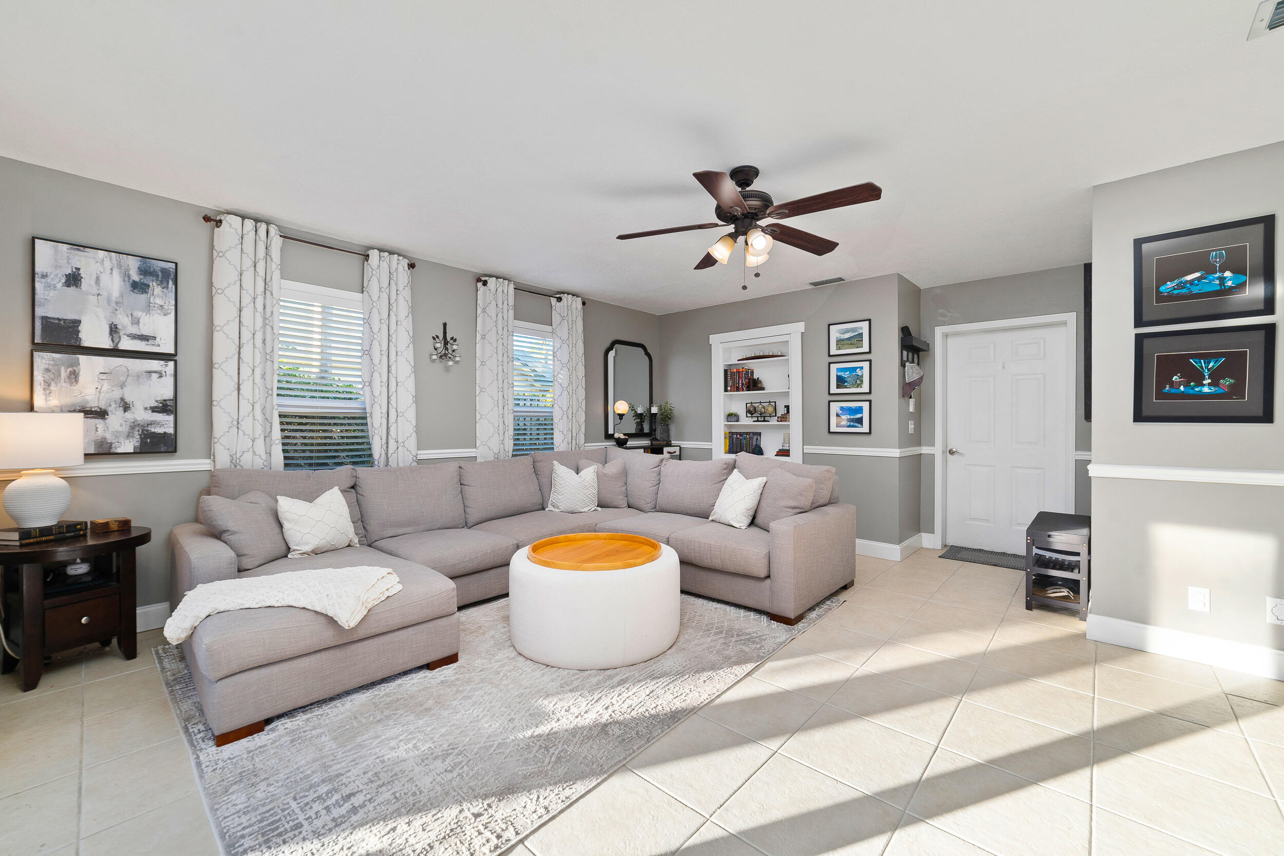 SUGAR POND MANOR OF WELLINGTON - Residential