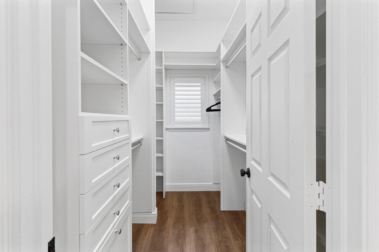 CHARLESTON PLACE - Residential