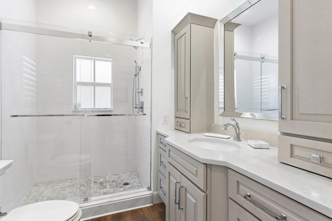 CHARLESTON PLACE - Residential