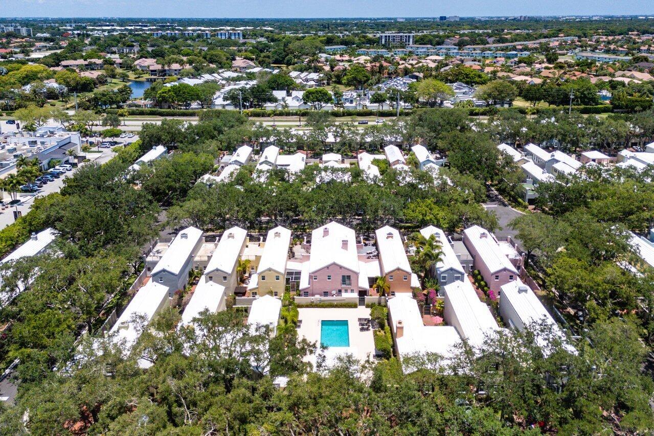 CHARLESTON PLACE - Residential