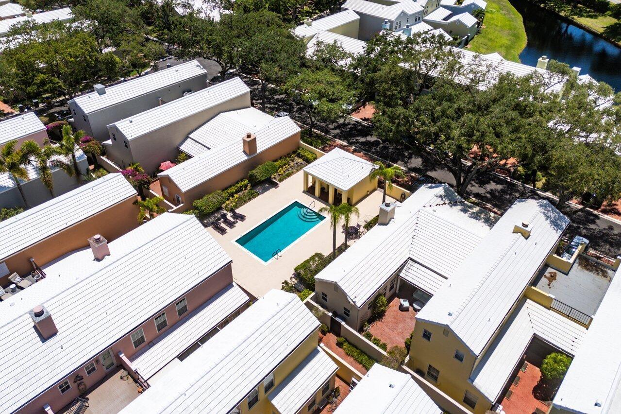 CHARLESTON PLACE - Residential