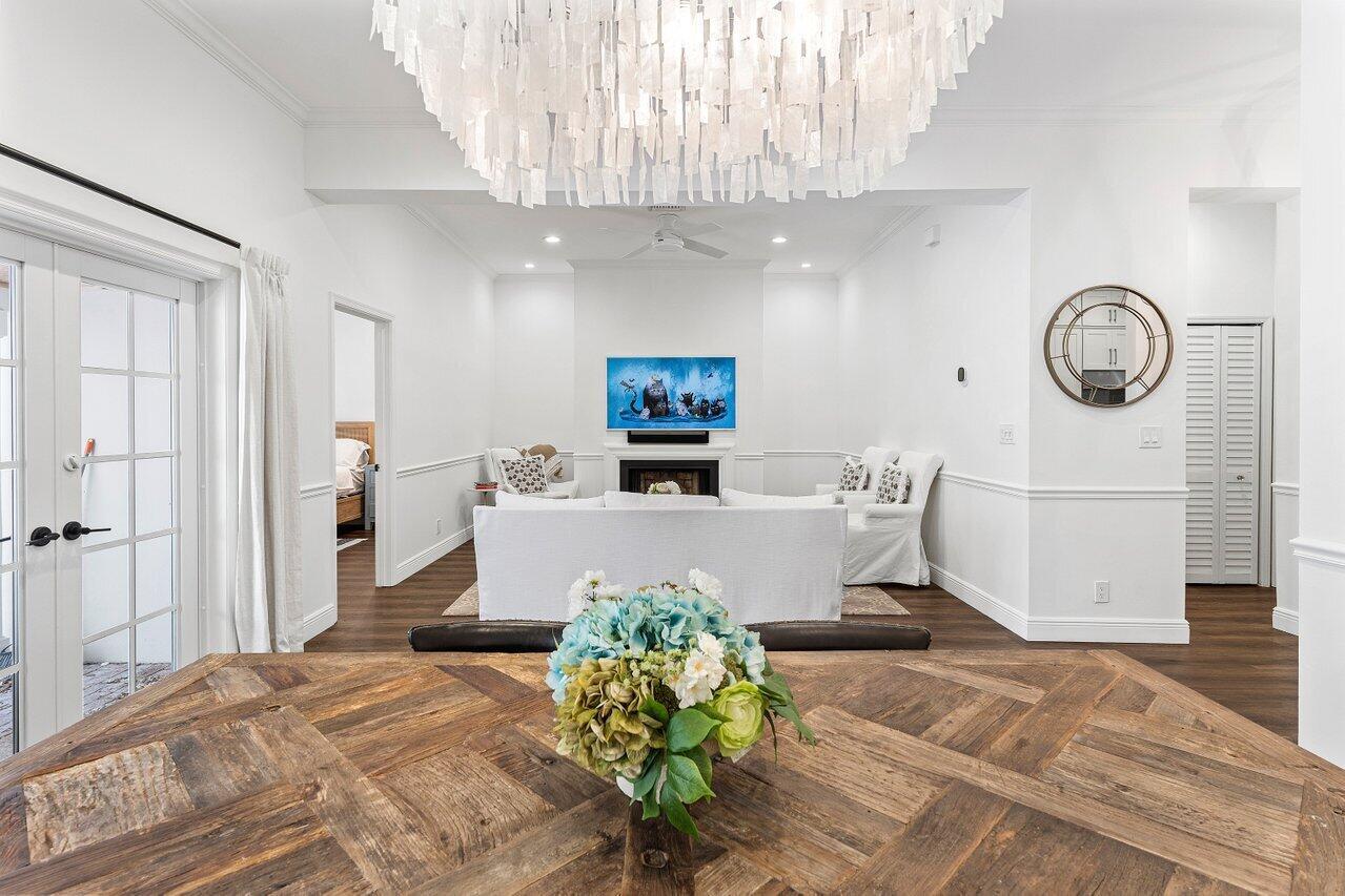 CHARLESTON PLACE - Residential